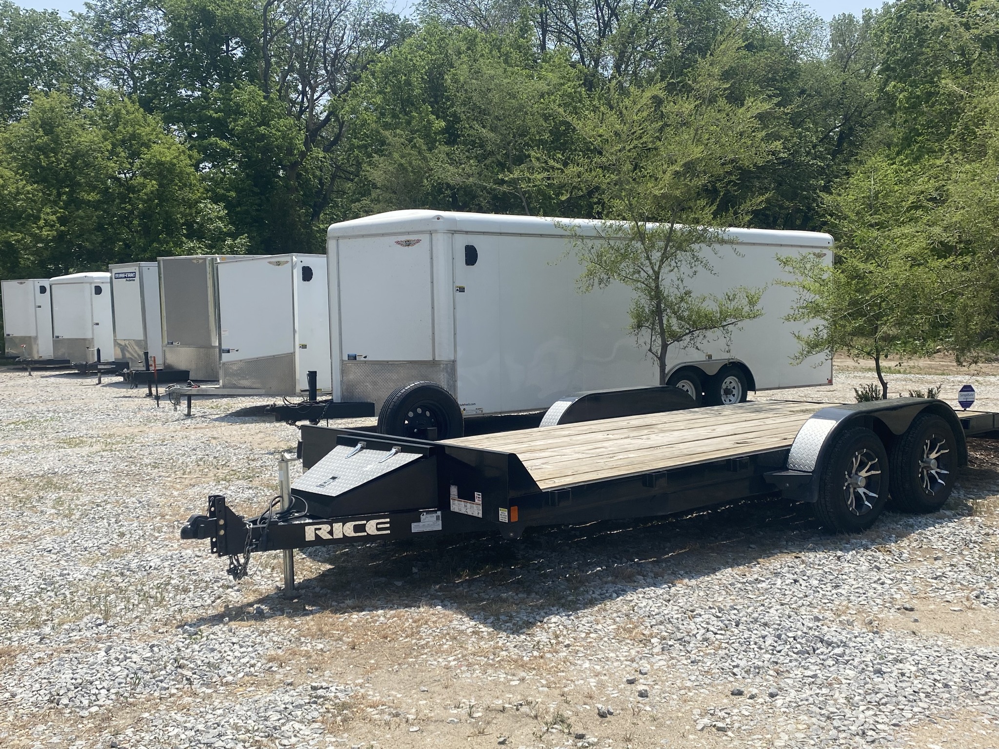 Advance Trailer Rental