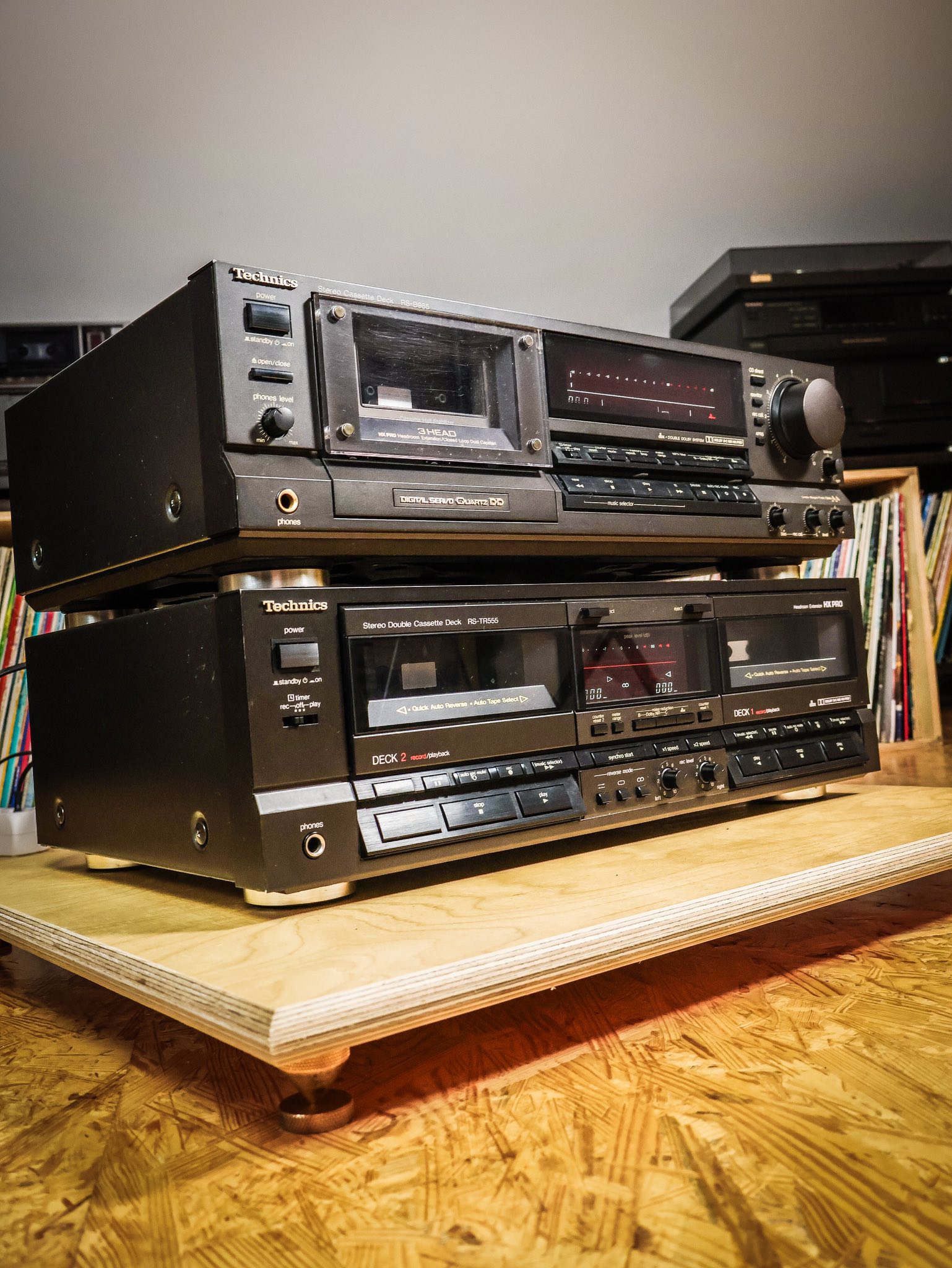 I just discovered something strange. Technics made 2 different