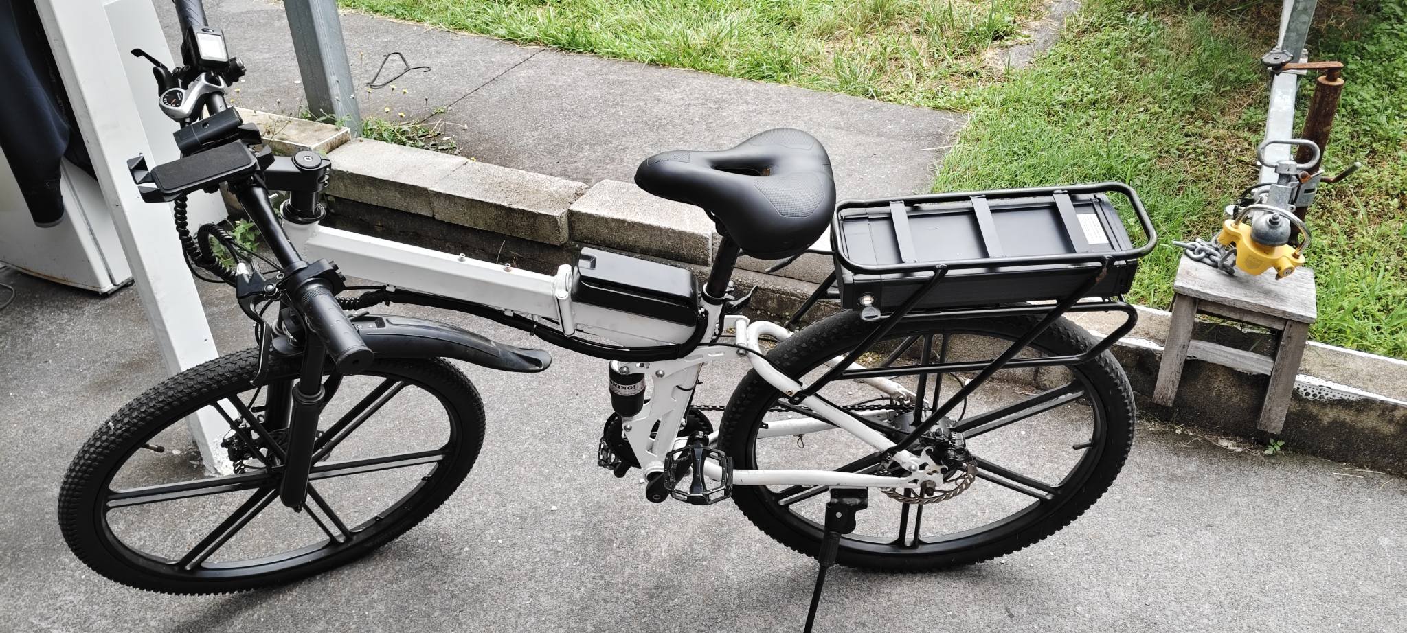 新しく自転車を買ったので今までubar eatsの配達で使っていた自転車を 