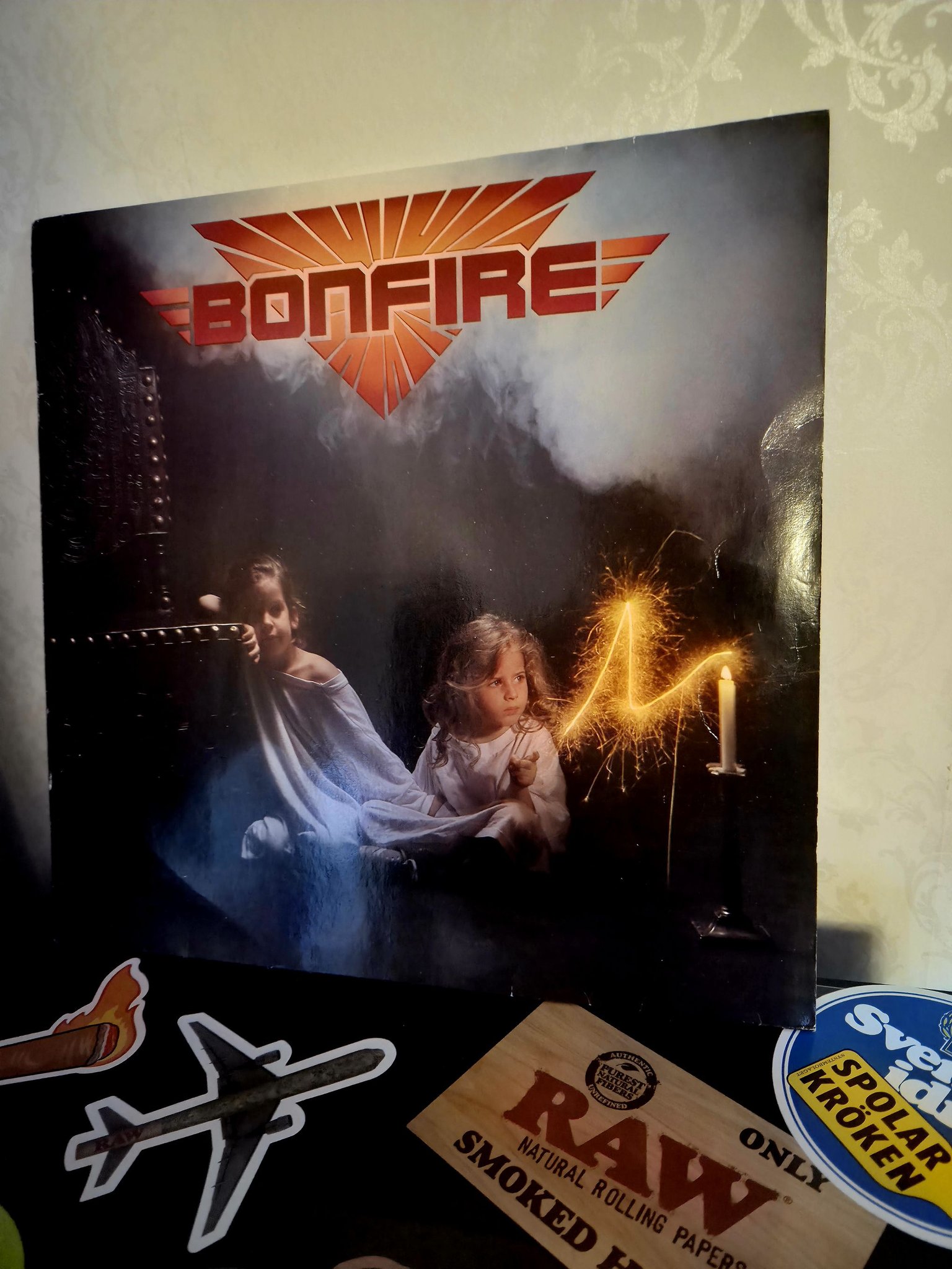 Bonfire-Don't touch the Light/1986
