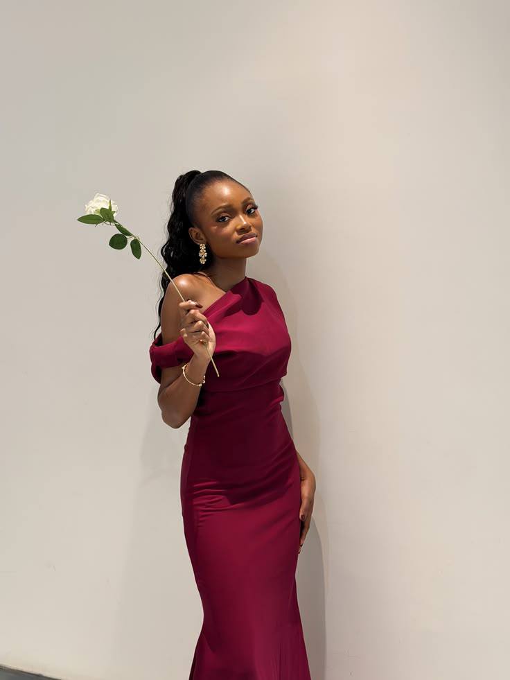 Burgundy graduation outfit inspiration