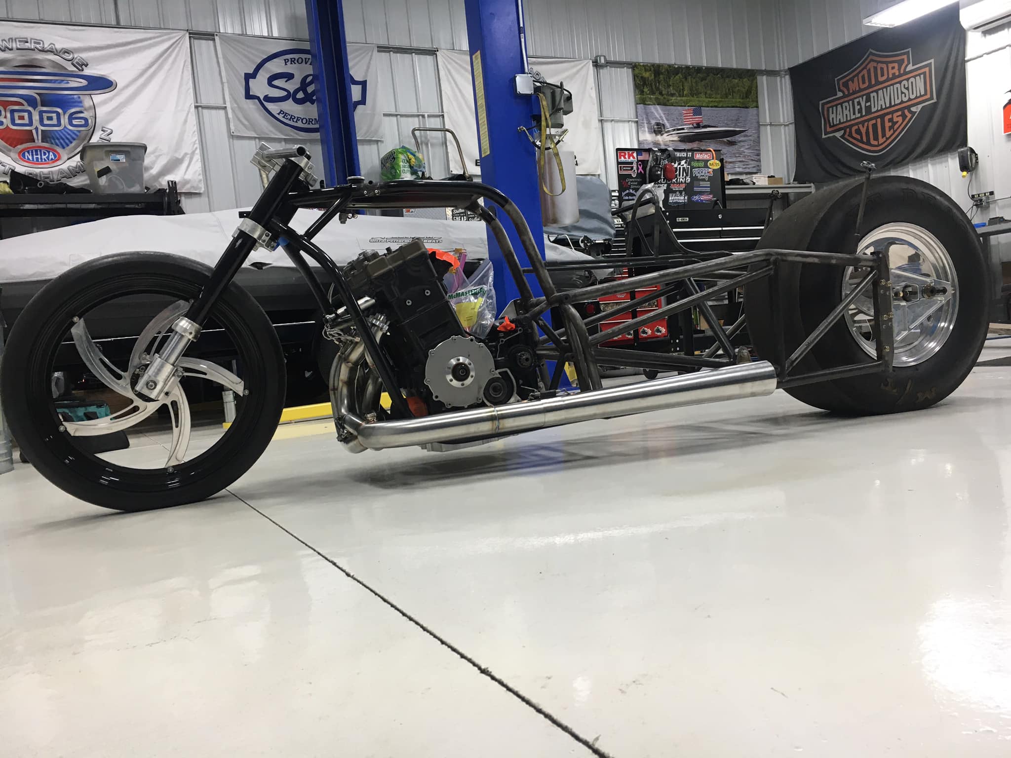 ZX12 powered 4.60 bike project by Tatergun Racing