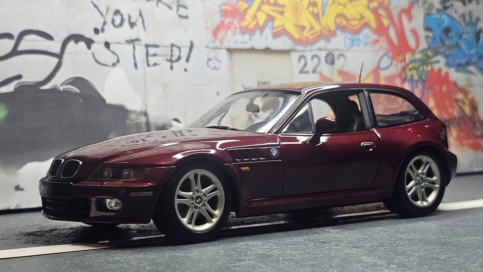 BMW Z3 Coupe 1/18 scale model by UTModels