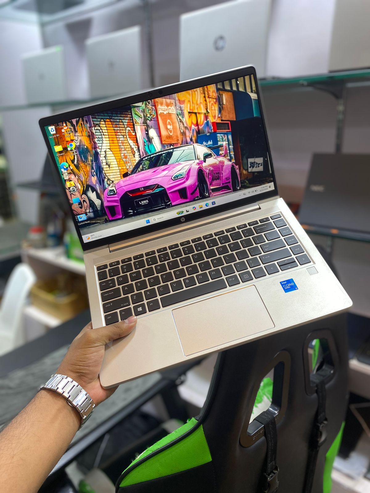 Is klim laptop cooler recommended?