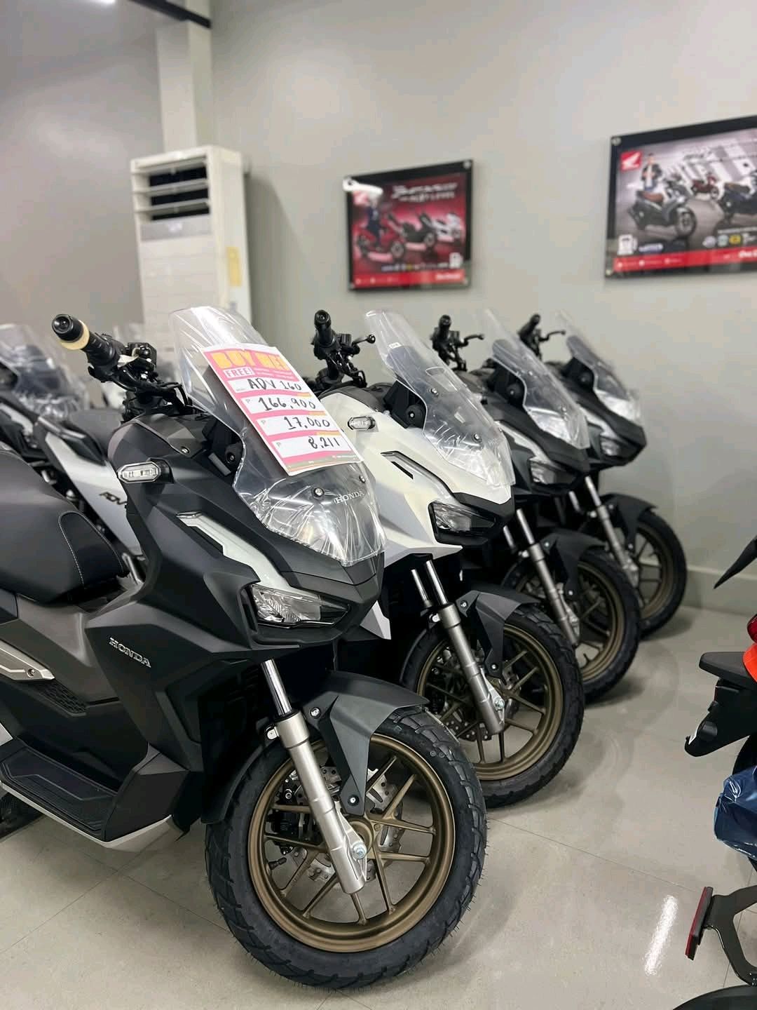 KAWASAKI PULSAR N250 SRP 161,500 LESS 43,990 PROMO DISCOUNT