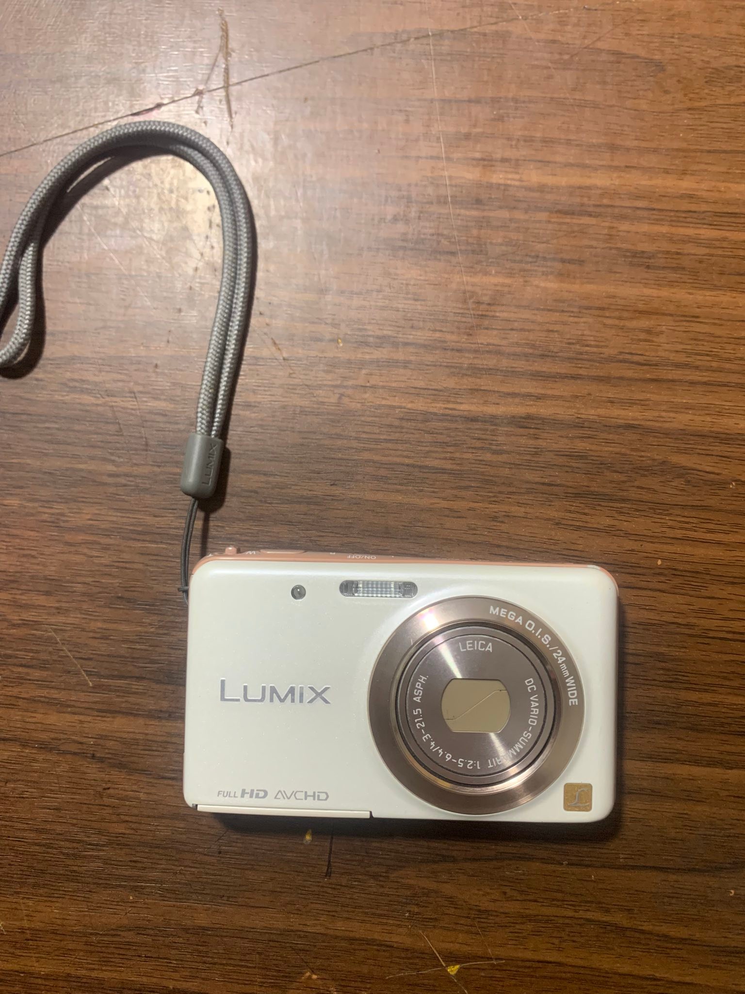 Panasonic lumix dmc fx80 !
