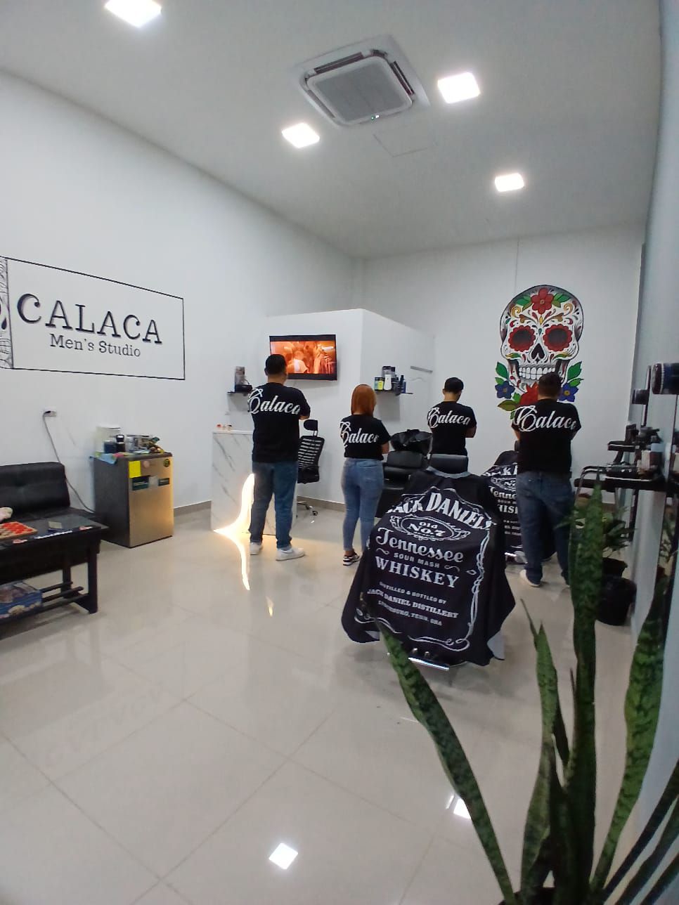 Calaca Men's Studio | Zacatecoluca