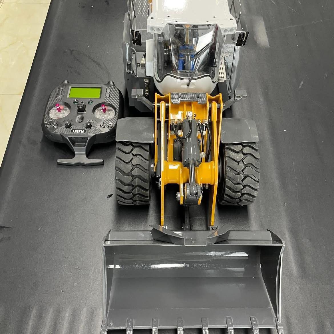 Up close details of the MD 8x8 hydraulic crane dump truck with ...