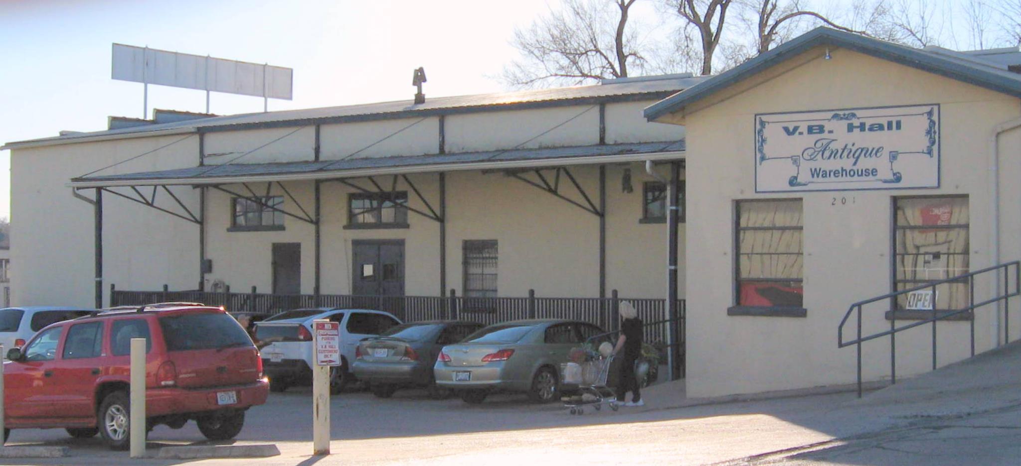 VB Hall Antique Mall/Flea Market | Monett MO