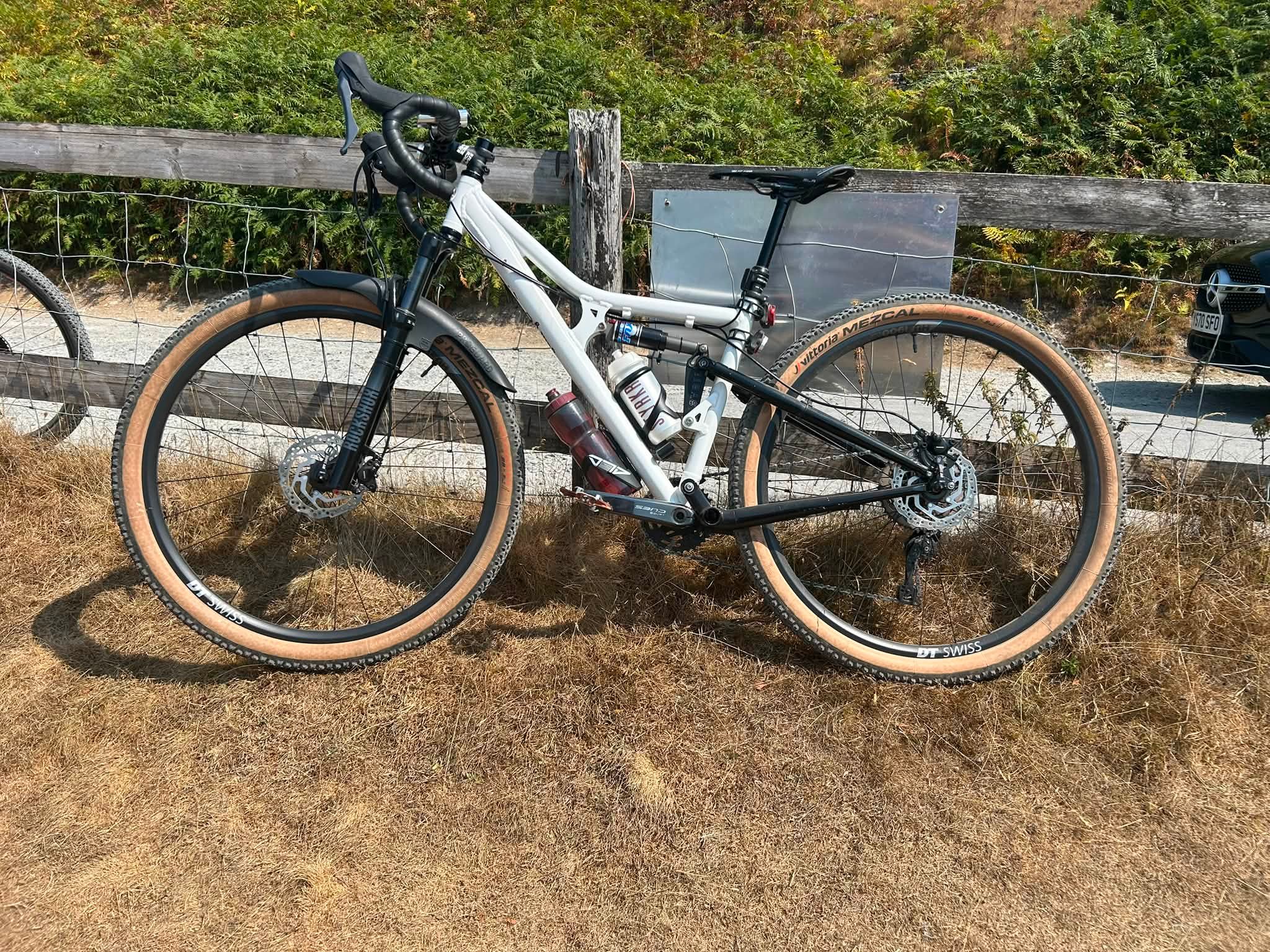 gravel e bike merida eSilex+ 600 Electric 250Wh Battery Oak Bork/Bronze – 99 Bikes Category:Trekkingrad_Aluminium 6061 2024 FXR Gear Combo Comes fully equipped with Model Year:2016