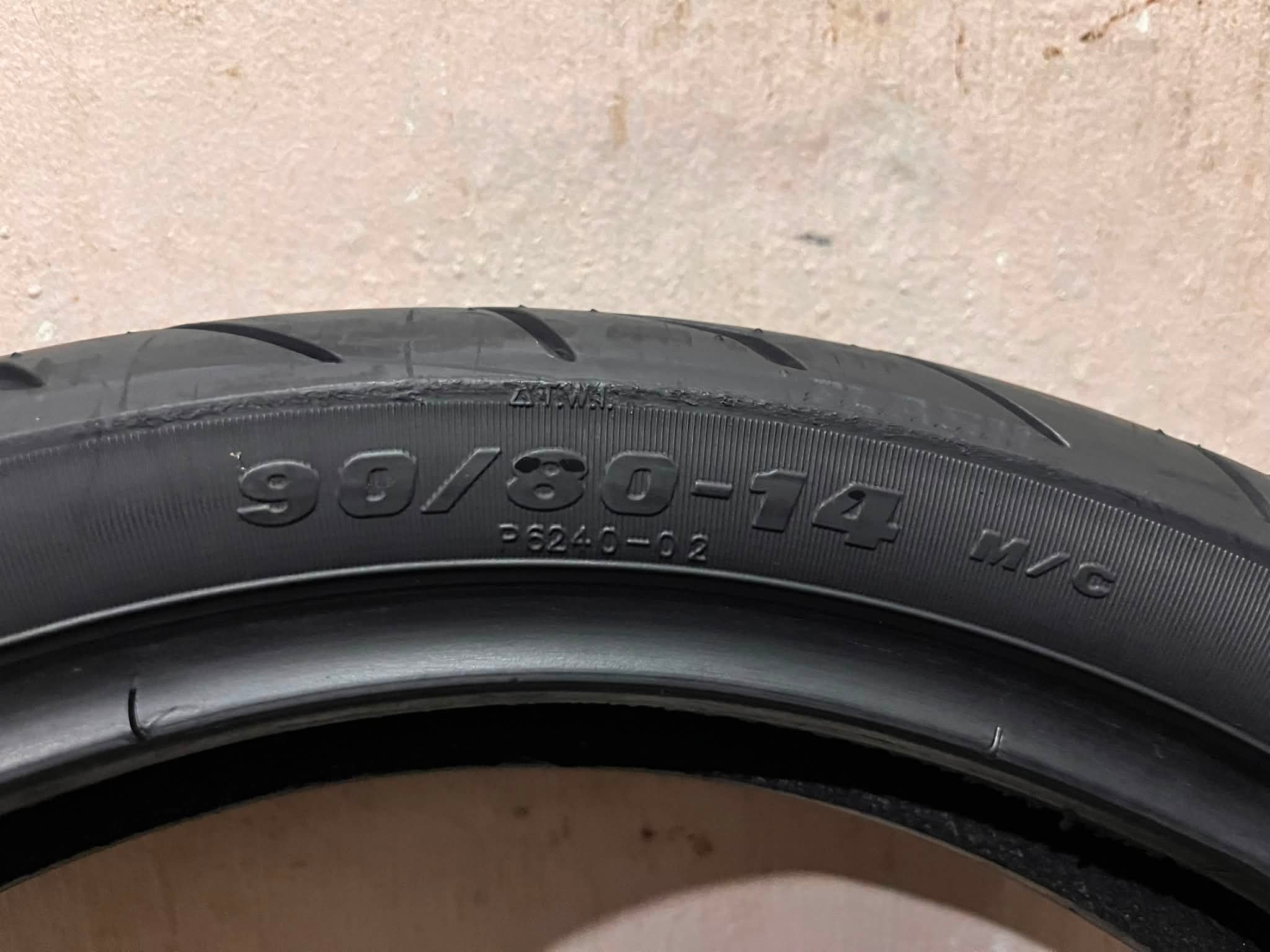Free Sealant‼️ Beast 90/80-14 🏷️ 250 iRC 130/70-13 🏷️350
