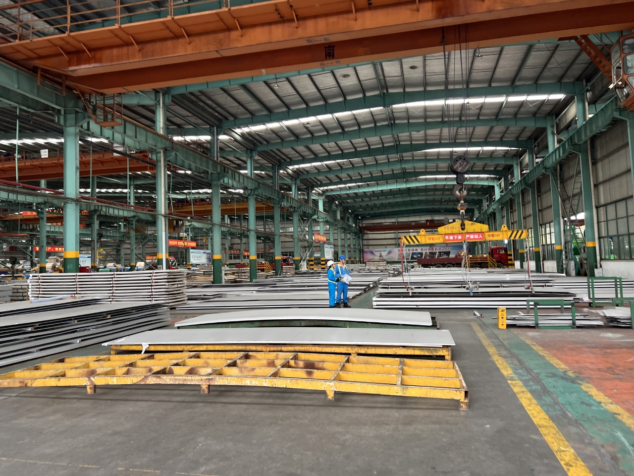 Stainless steel raw material suppliers