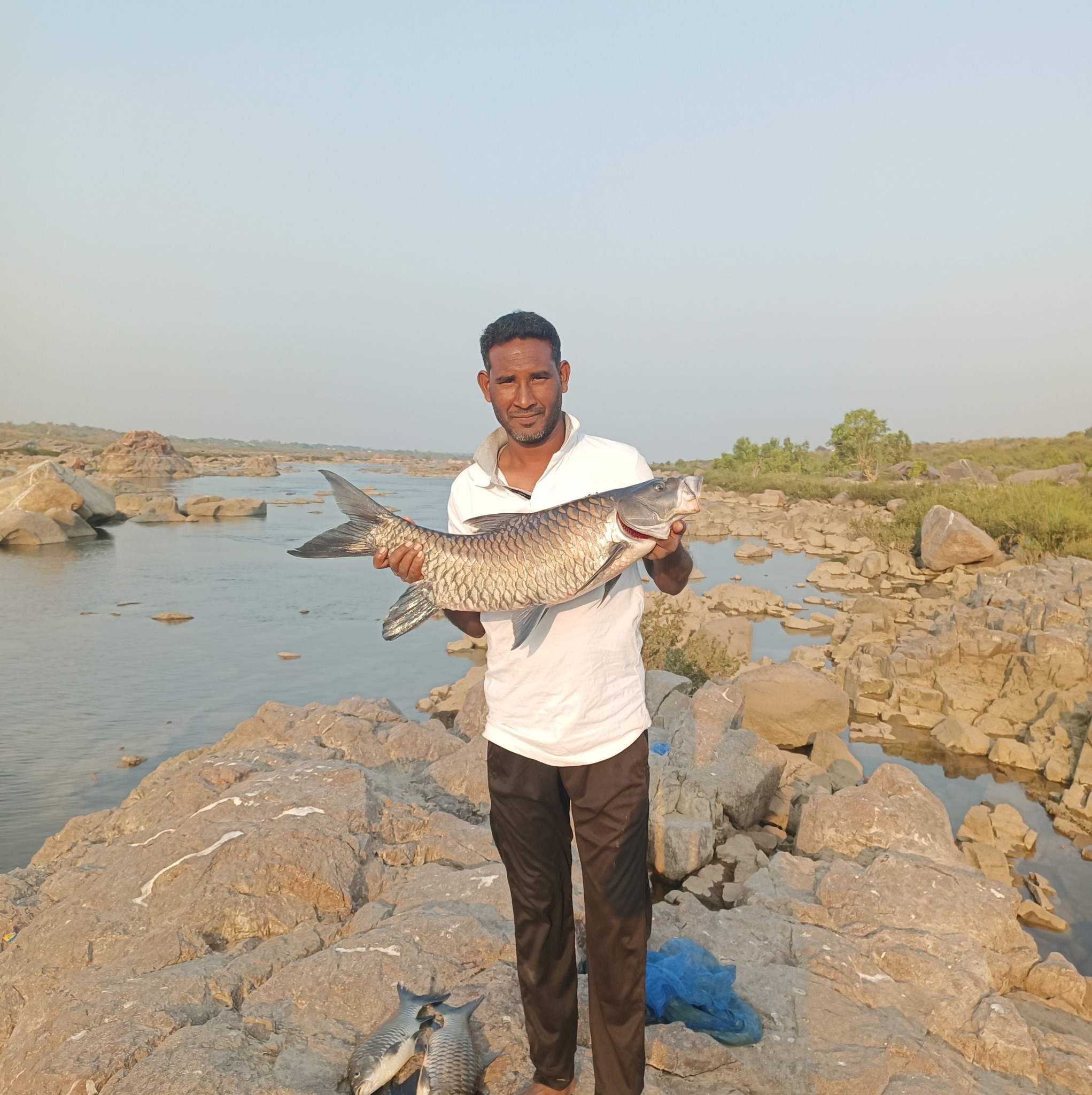 #khalidfishin #cutlabait #syadfishing #zaheerfishing #bigrohufishing # ...