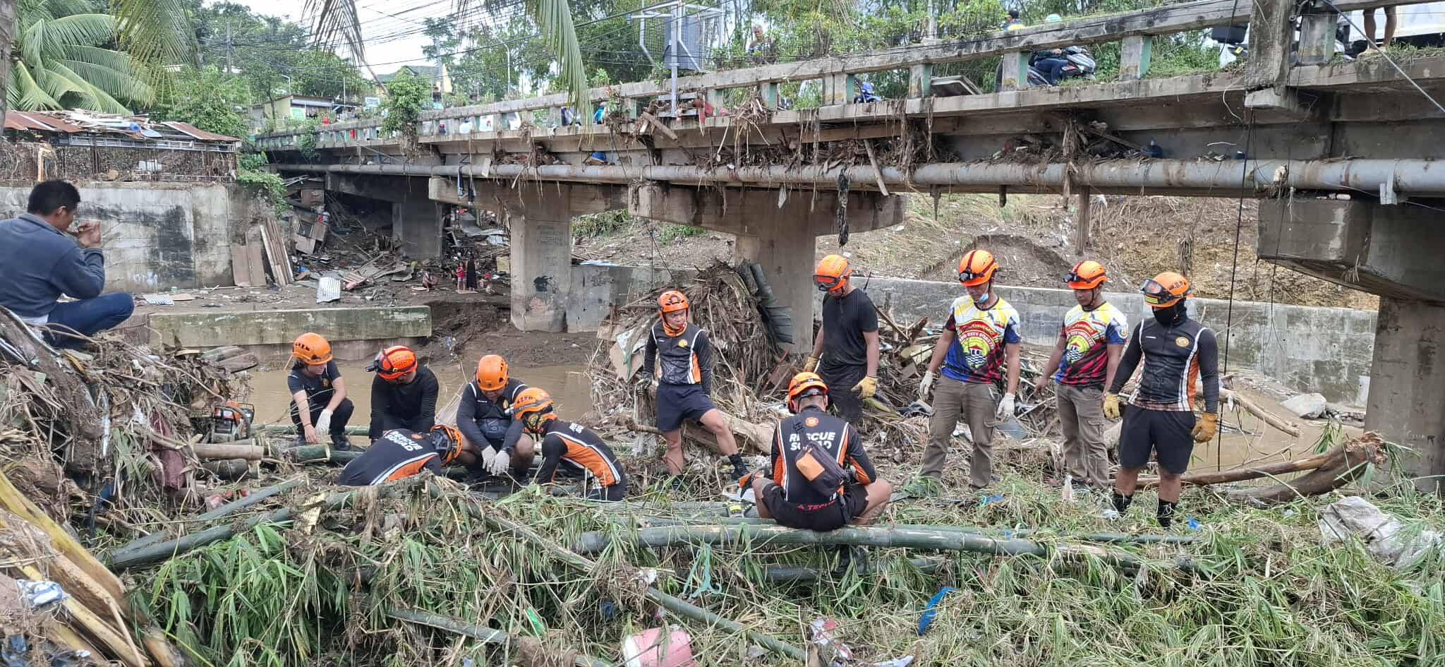 SunStar - Gipahigayon sa Special Rescue Squad sa Cebu City ang clearing ...