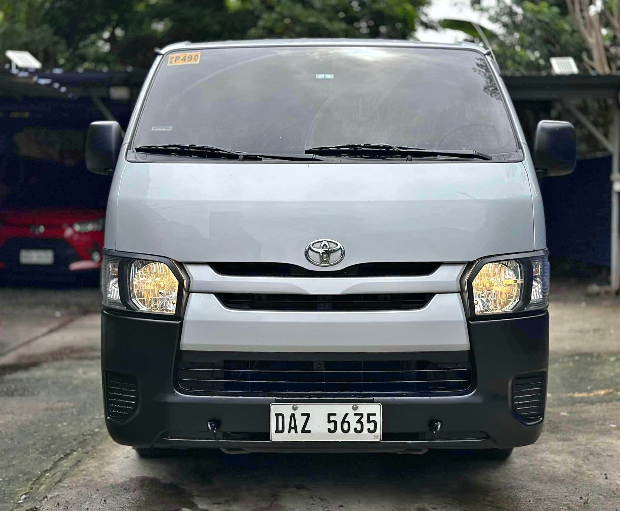 2020 Toyota hi ace commuter 3.0