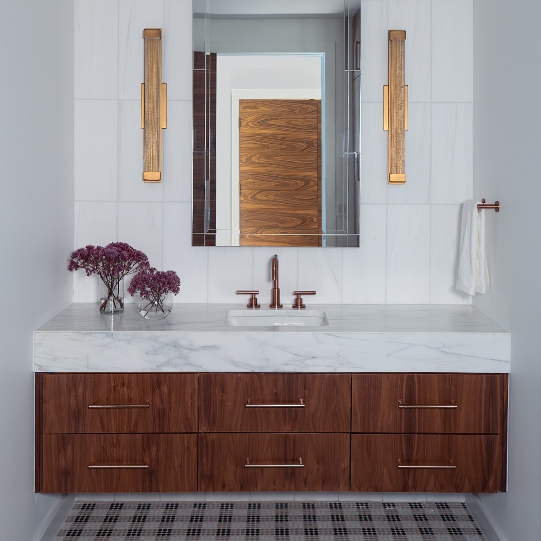 Architectural - This elegant bathroom, designed by O'Hara Interiors ...