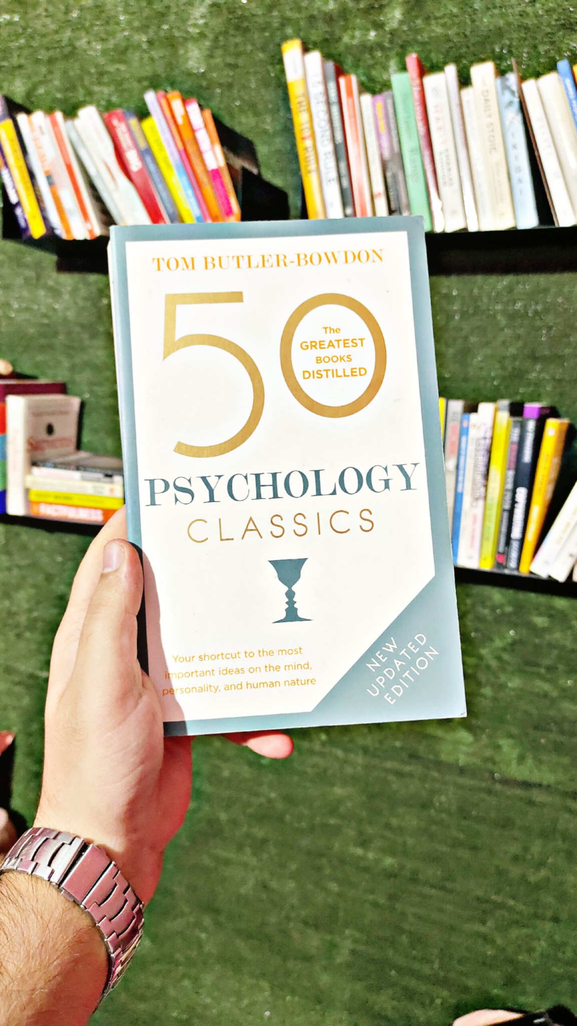 50 Psychology Classics トム・バトラー＝ボウドン 50 Psychology Classics by Tom Butler-Bowdon offers insights into
