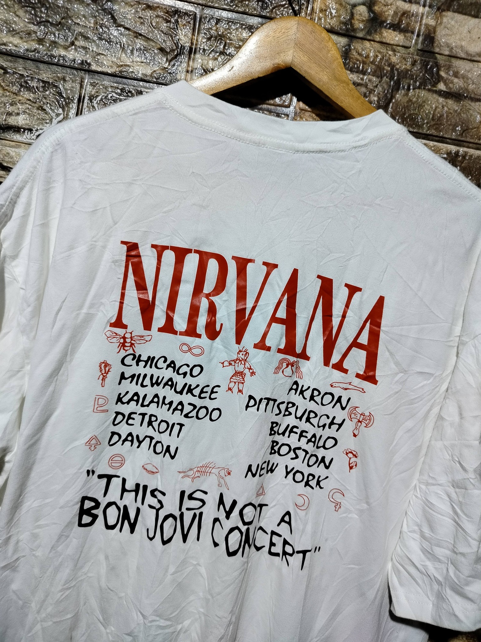 NIRVANA UTERO TOUR ? Size large - xl dimes : 24 W ❌ 30 L 