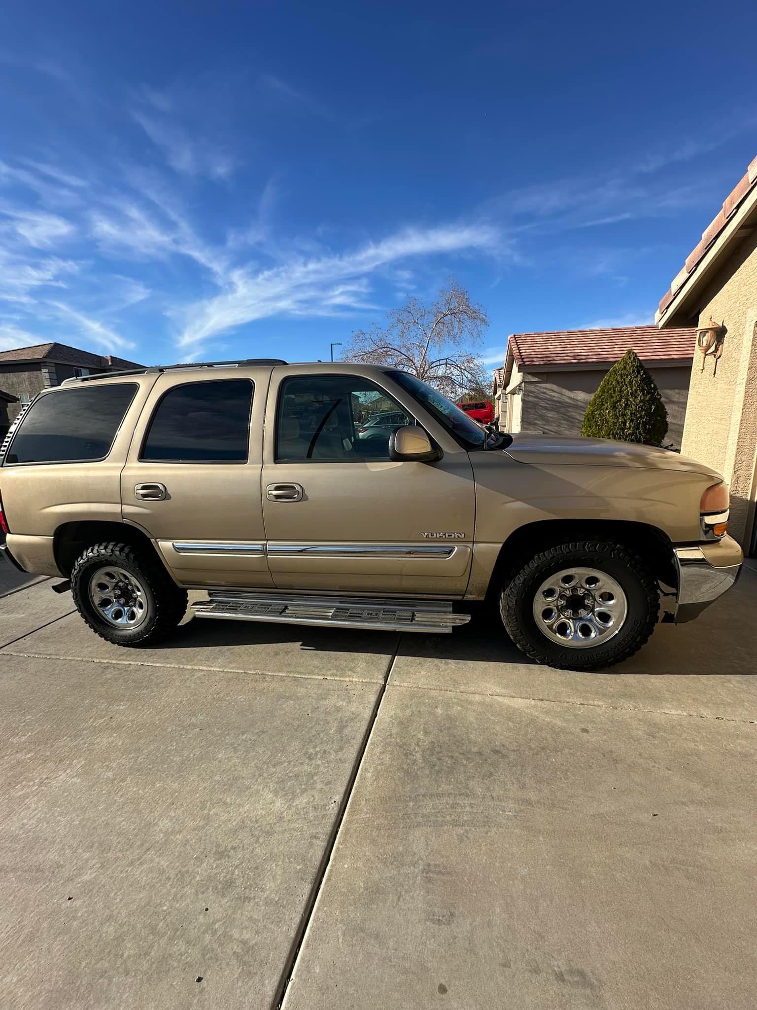 Got some new wheels. 20s 285s I couldn't do the chrome wheels.