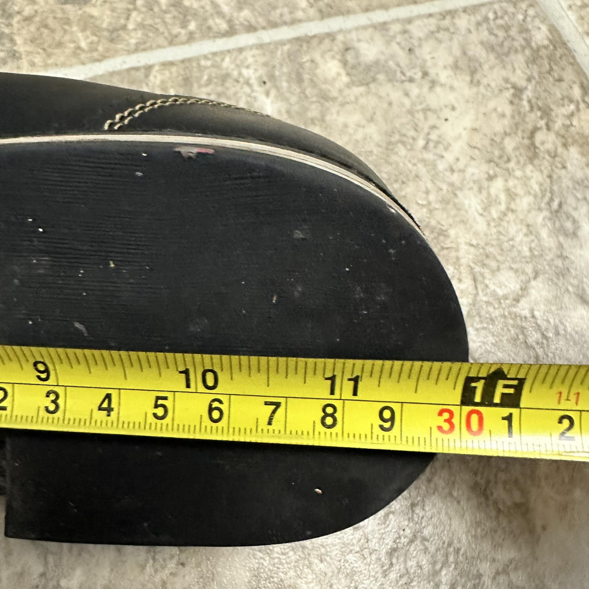 WHAT SIZE SHOE ARE YOU ? Helpful Conversion Chart for you to 