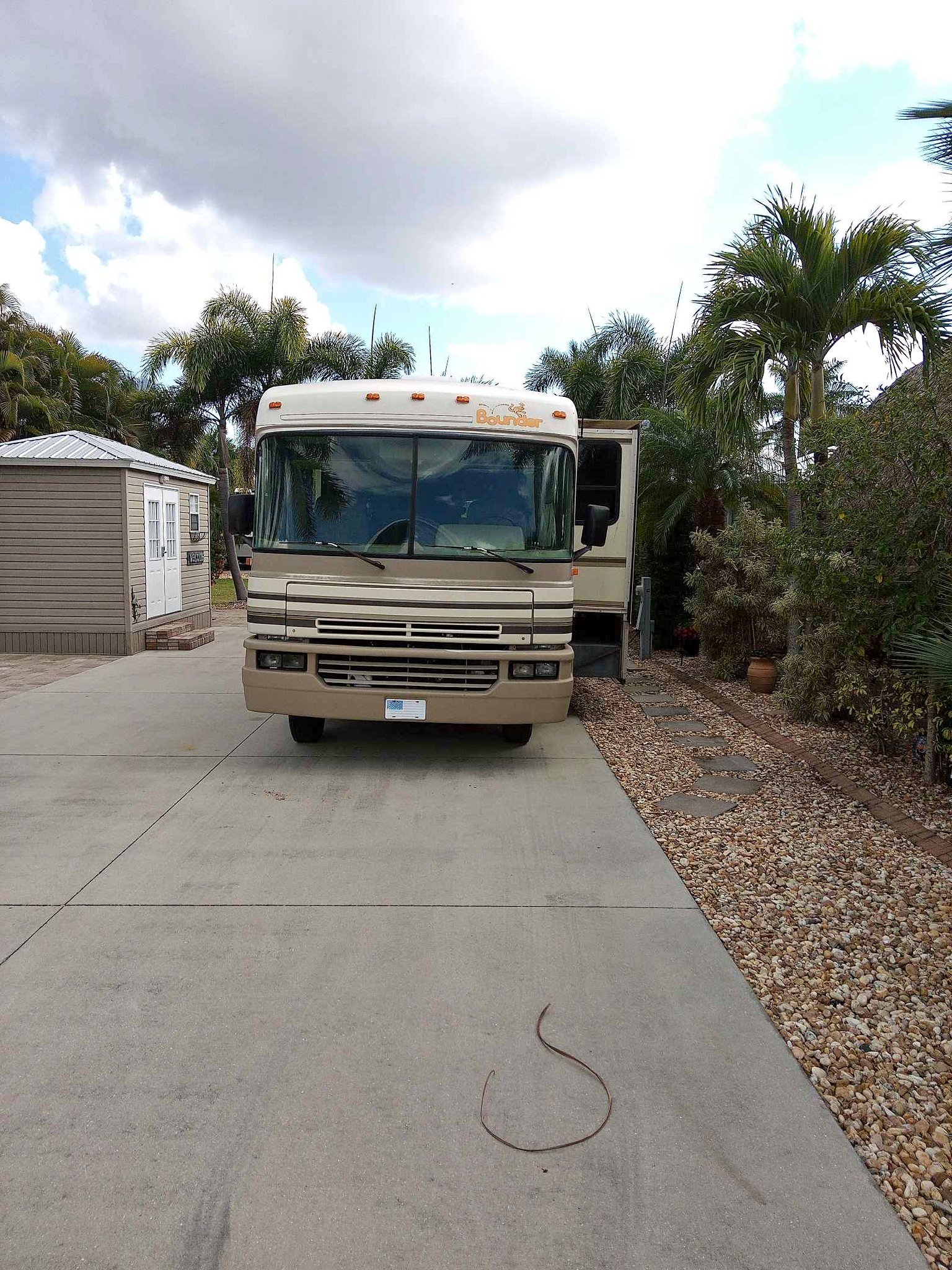 1996 Fleetwood Bounder - RVs & Campers - Buckingham, Florida | Facebook ...