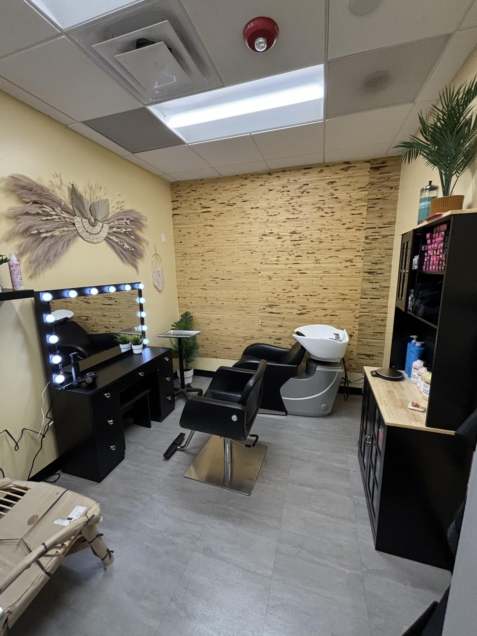 Moda Hair Salon Sarnia - #bridalhair #bridesmaids #updo #prom2019 #prom ...