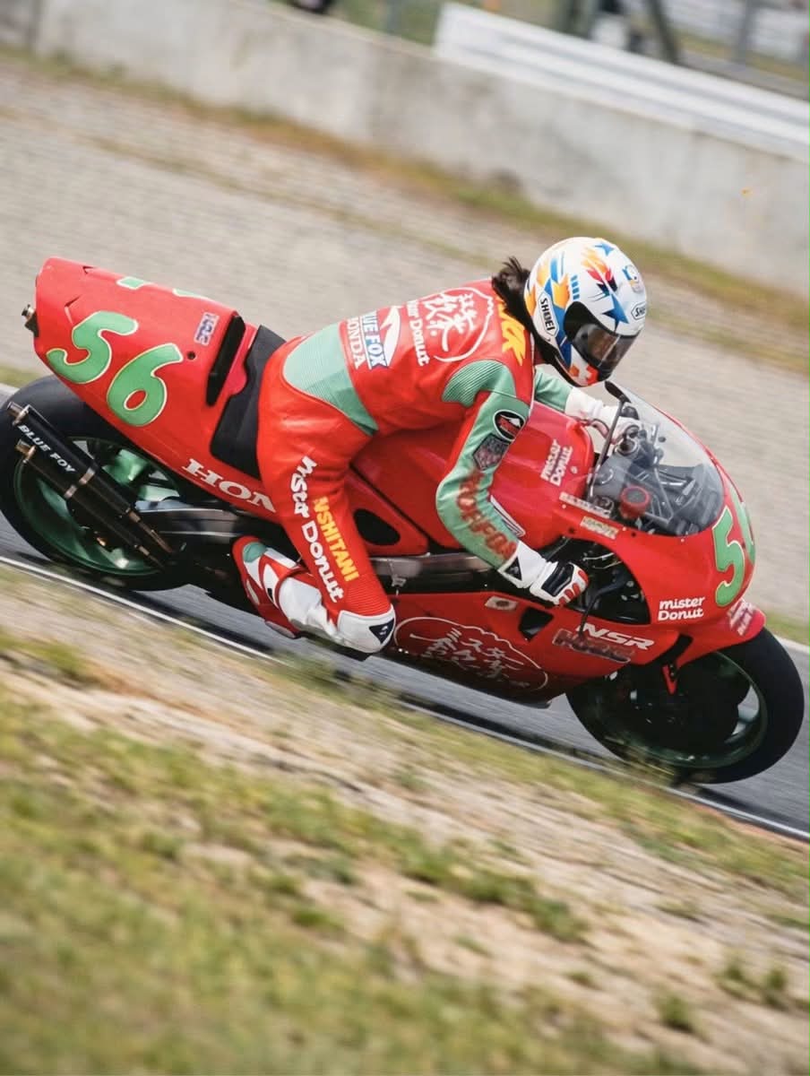 1990 WGP 500cc class KEVIN SCHWANTZ's RGVΓ(XR76)〜♪( ´θ｀)ノ