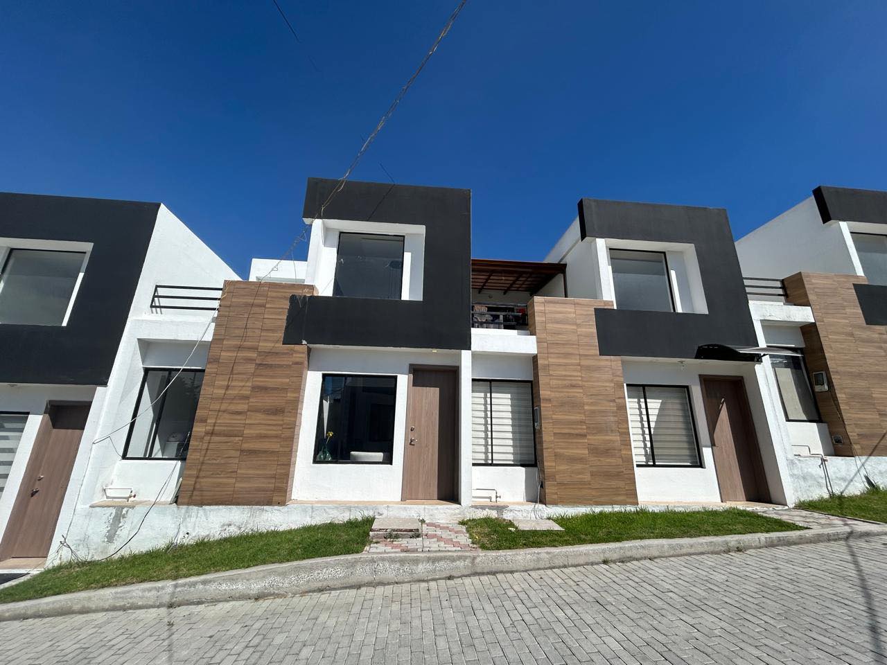 Alpha Builders | Quito