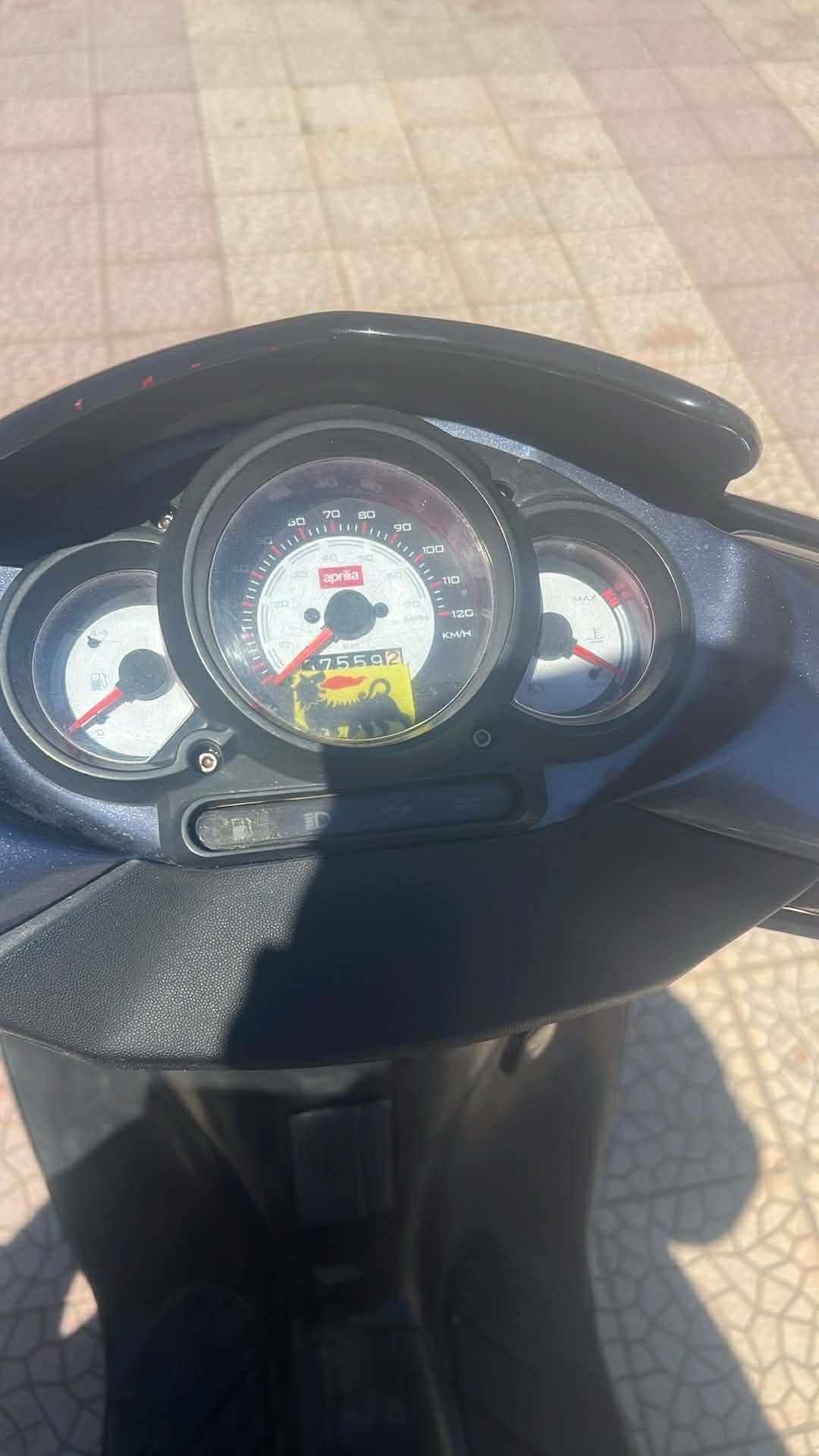 A vendre apprilia SR 50218309