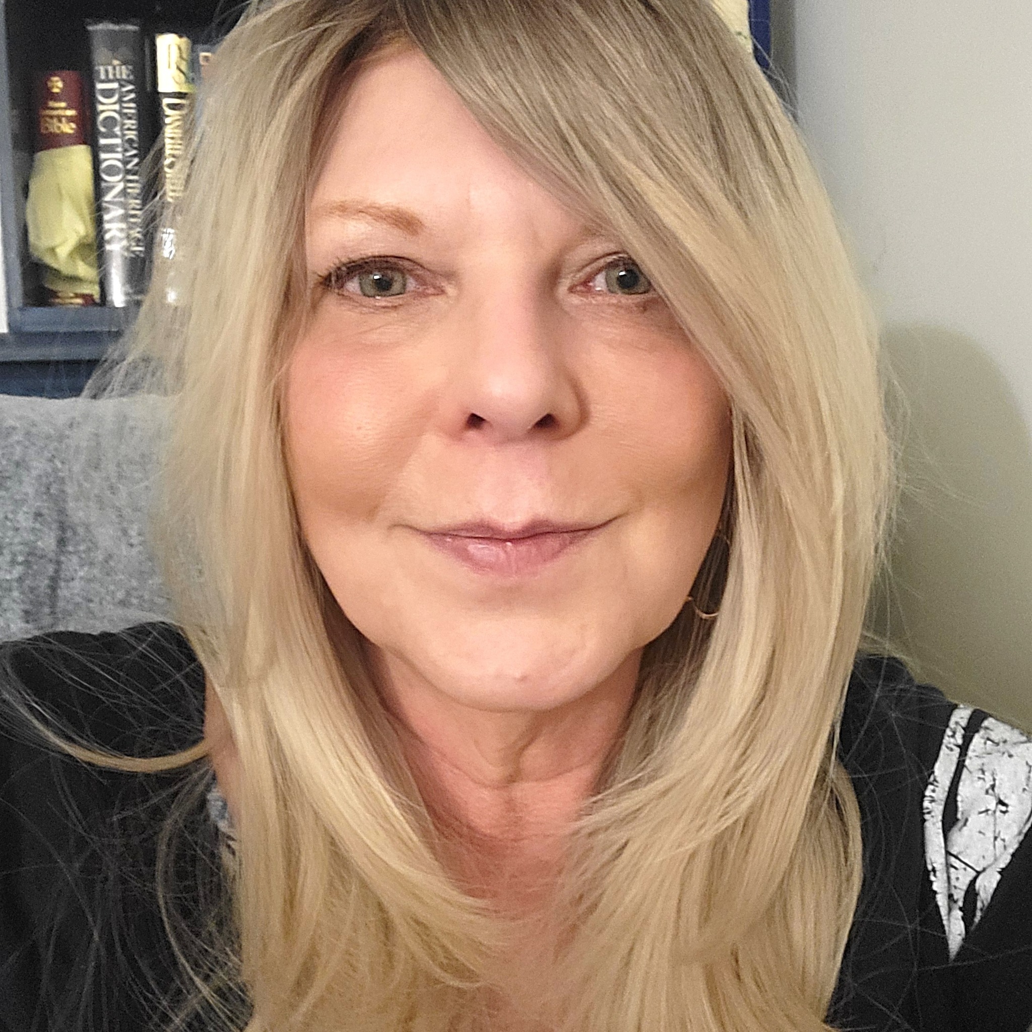 Donna Rae Shelton-Born