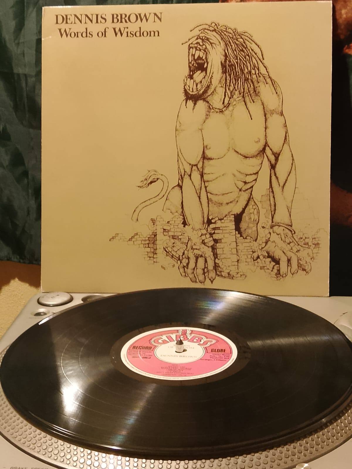 Dennis Brown – Words Of Wisdom su Joe Gibbs Records (1979)