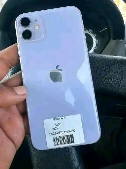 IPhone 11 Face ID original Tone 128GB Dual sim Excellent condition