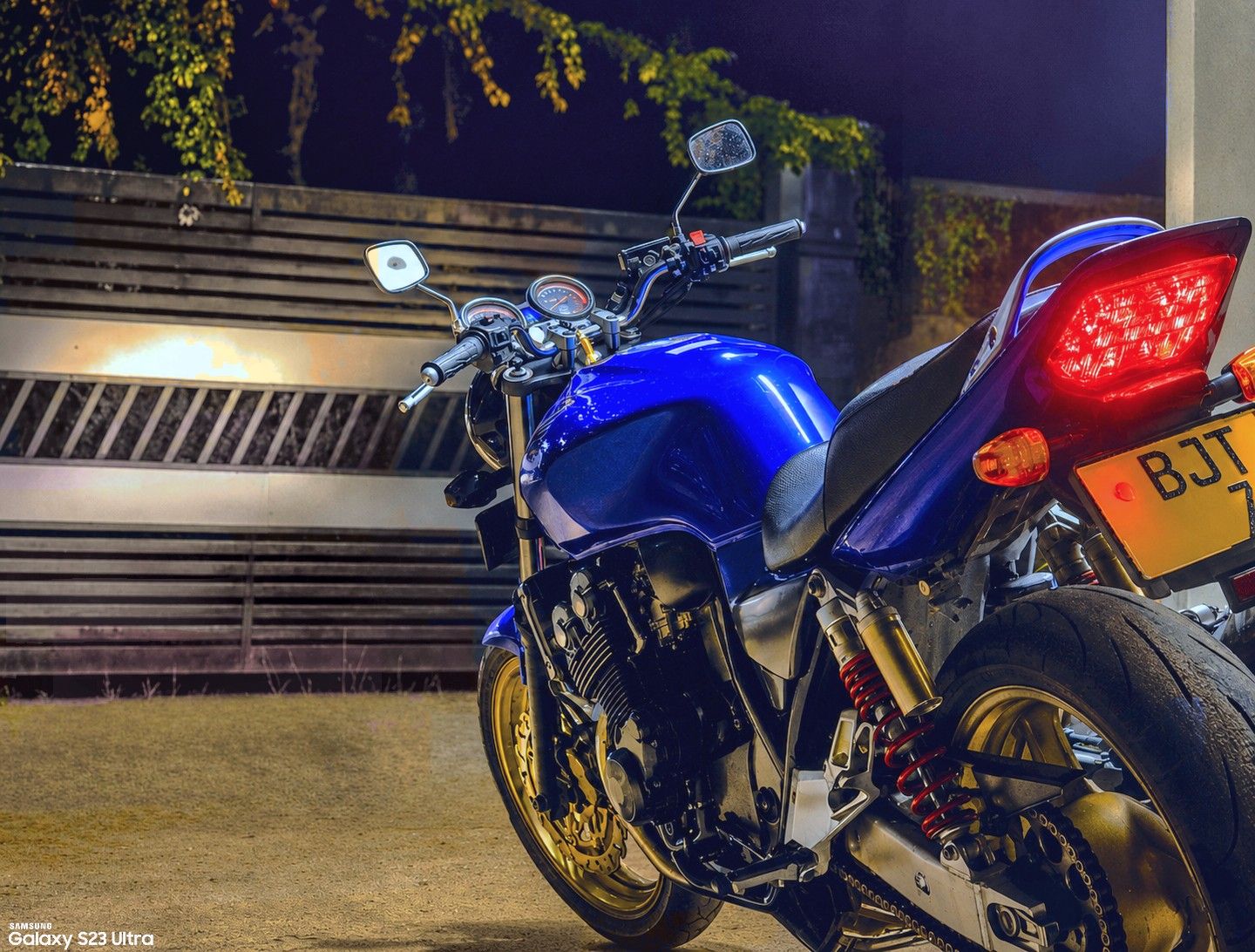 Honda CB400 Super Four Spec III night ride