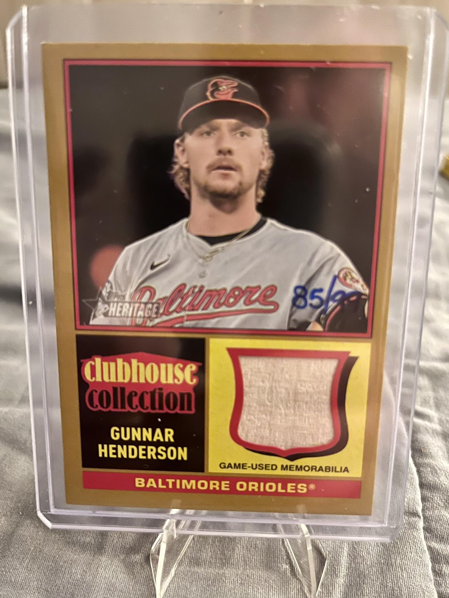 2025 Topps Heritage gold relic of Gunnar Henderson