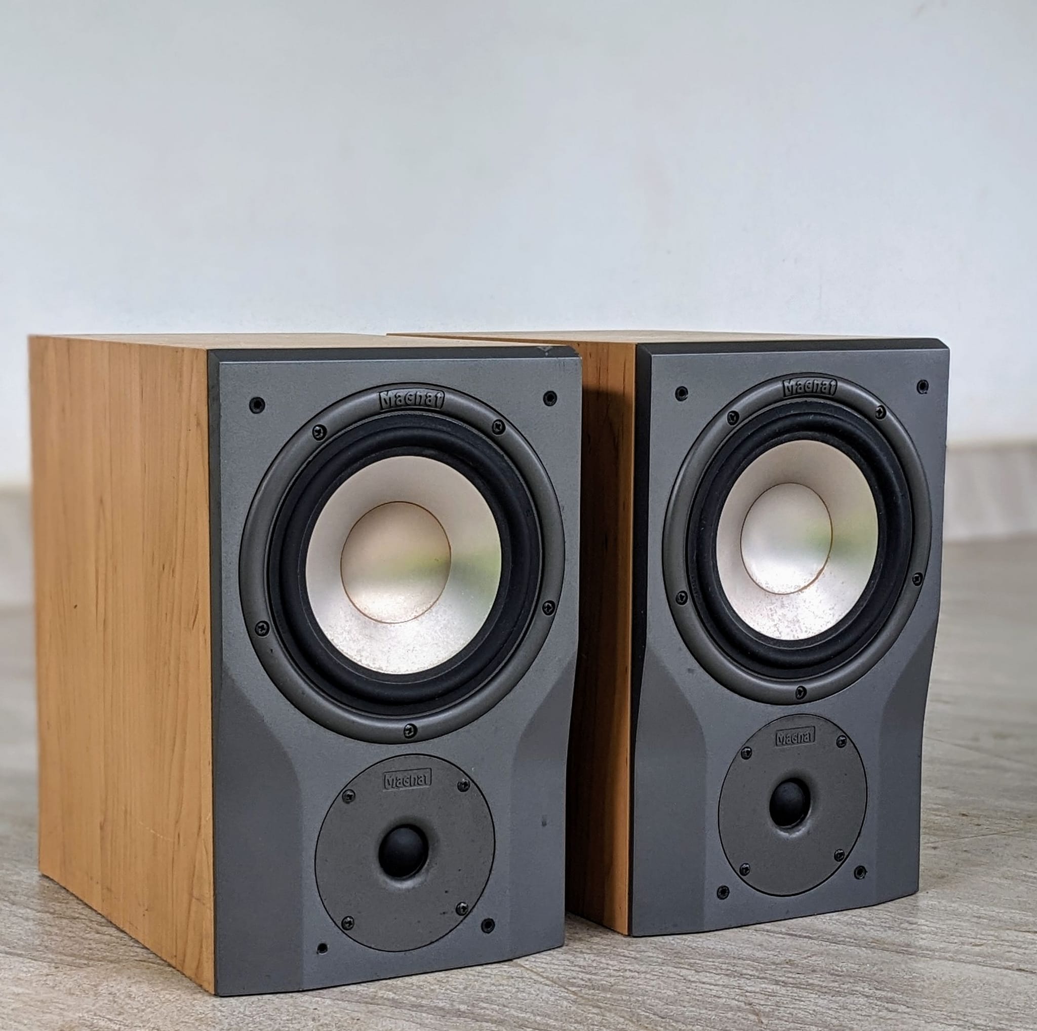 ❎❎ Sold out ❎❎ ?? Magnat vintage 110 speakers ?? Made in 