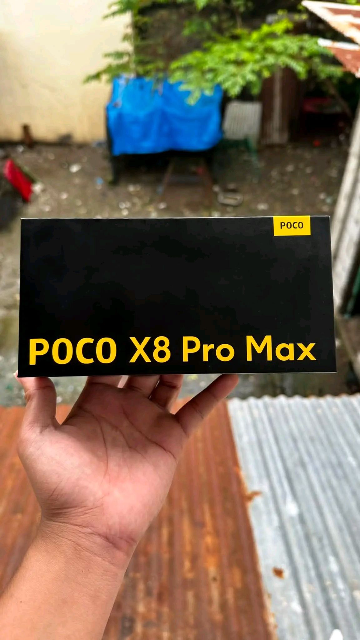 FOR SALE Poco X8 pro Max black 12/512gb complete with box and orig