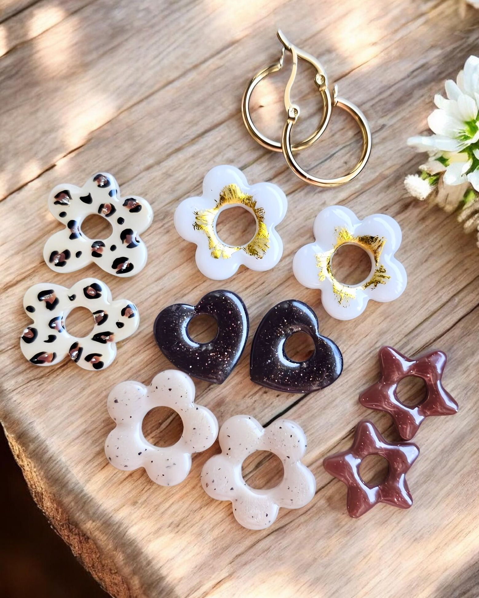 Lot de 6 supports boucles d'oreilles créoles géométriques doré - Un