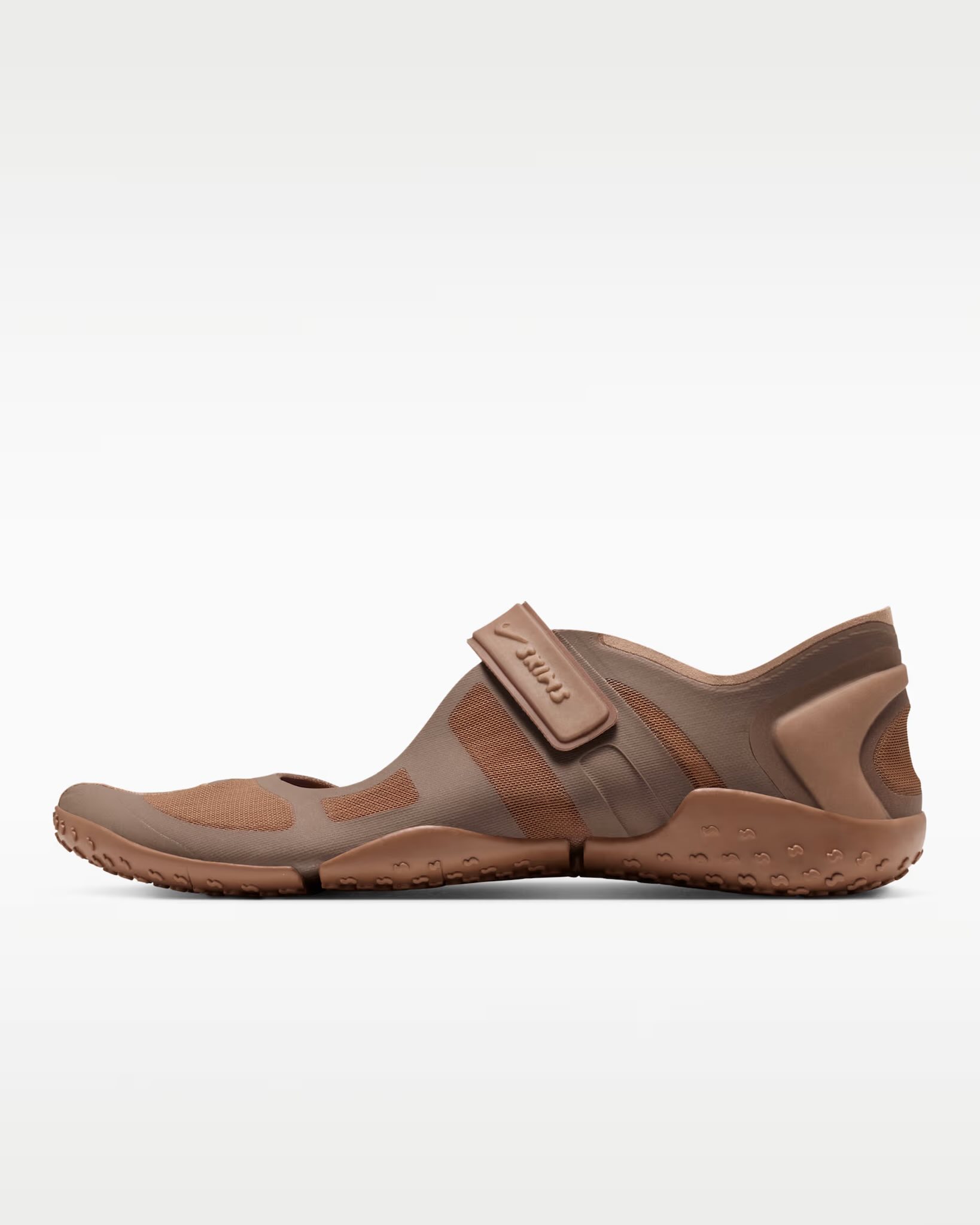 The sold-out NikeSKIMS Rift Mesh returns. Our iconic split-toe