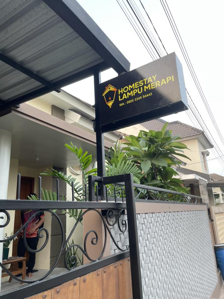 HOMESTAY LAMPU MERAPI 2. Penginapan Yogyakarta