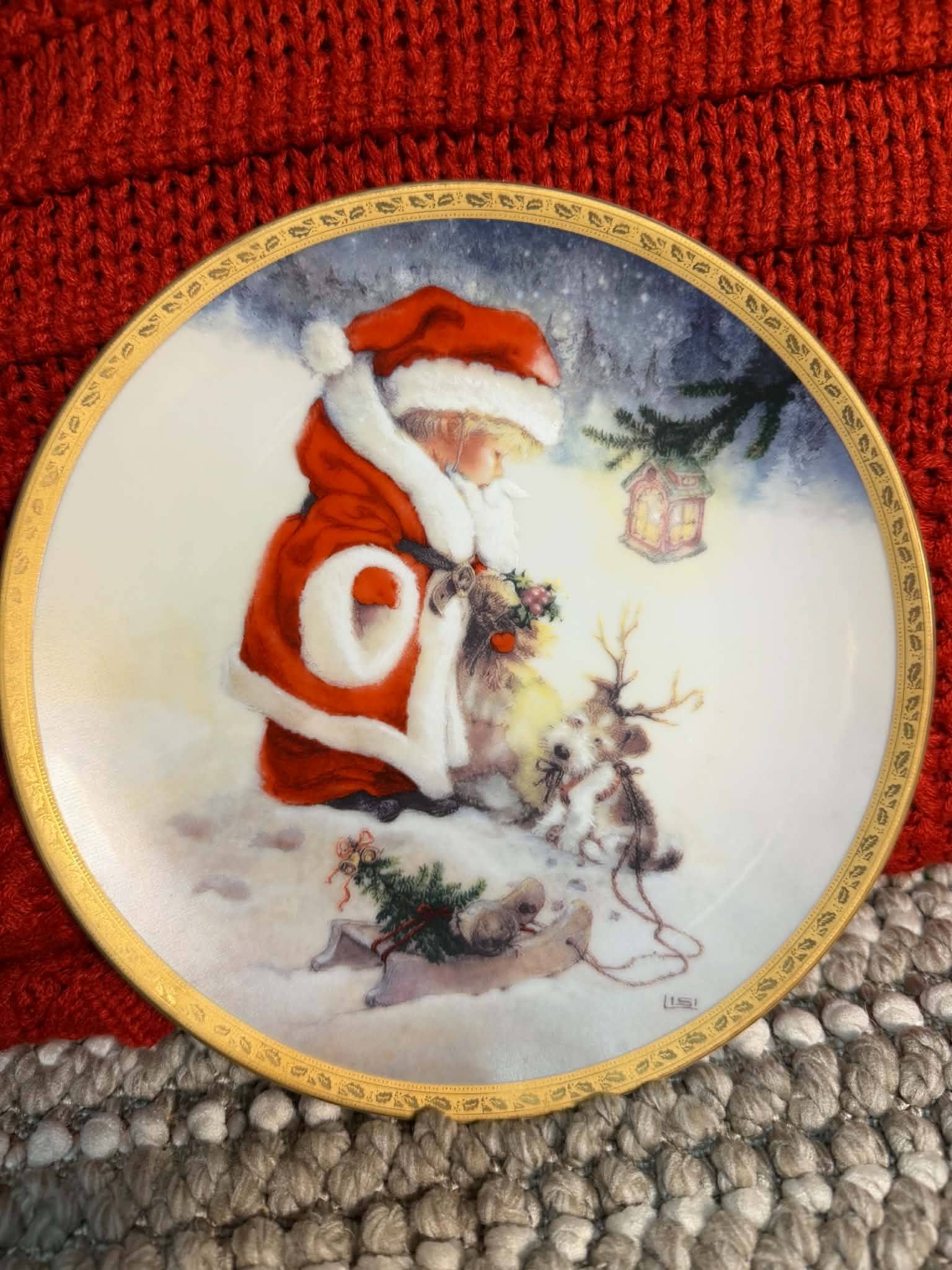 Vintage Christmas plates for sale or display