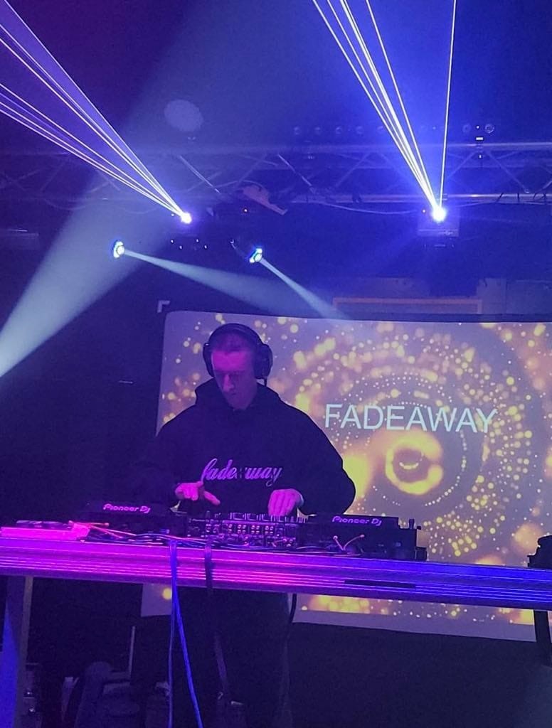dj-gareth-willows
