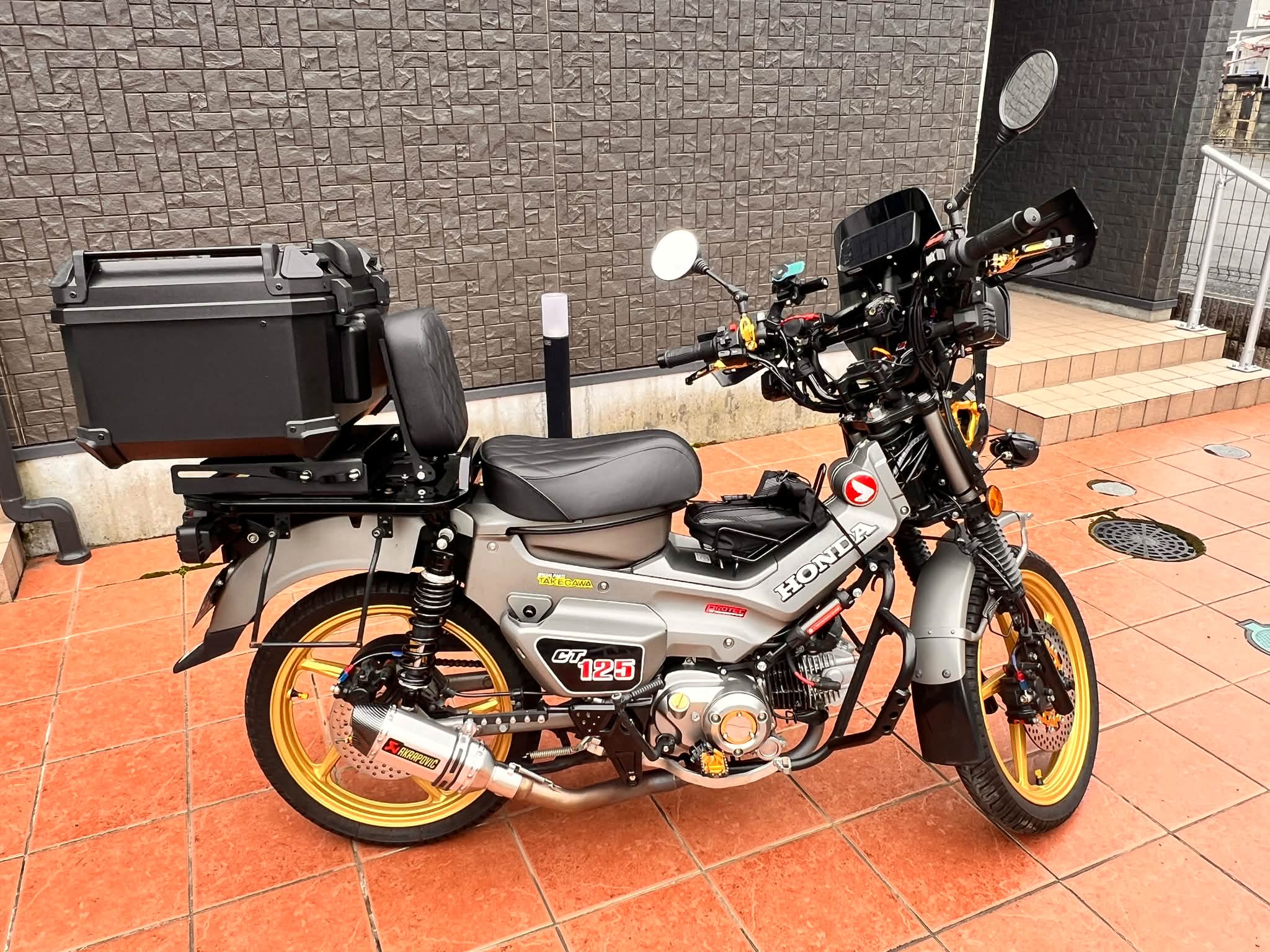 初投稿させて頂きます。 先日の事、密林を彷徨っていたら面白い