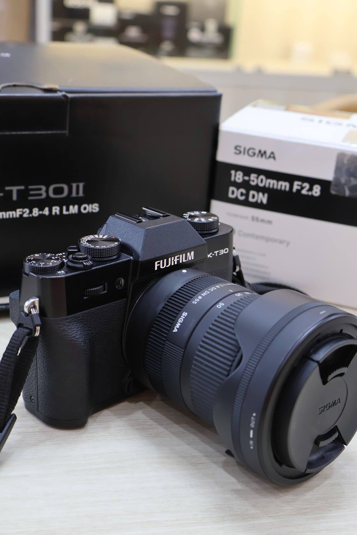 ? FUJIFILM X-T30 II + SIGMA 18-50 F2.8 – 29TR980 ? ? Fujifilm X 