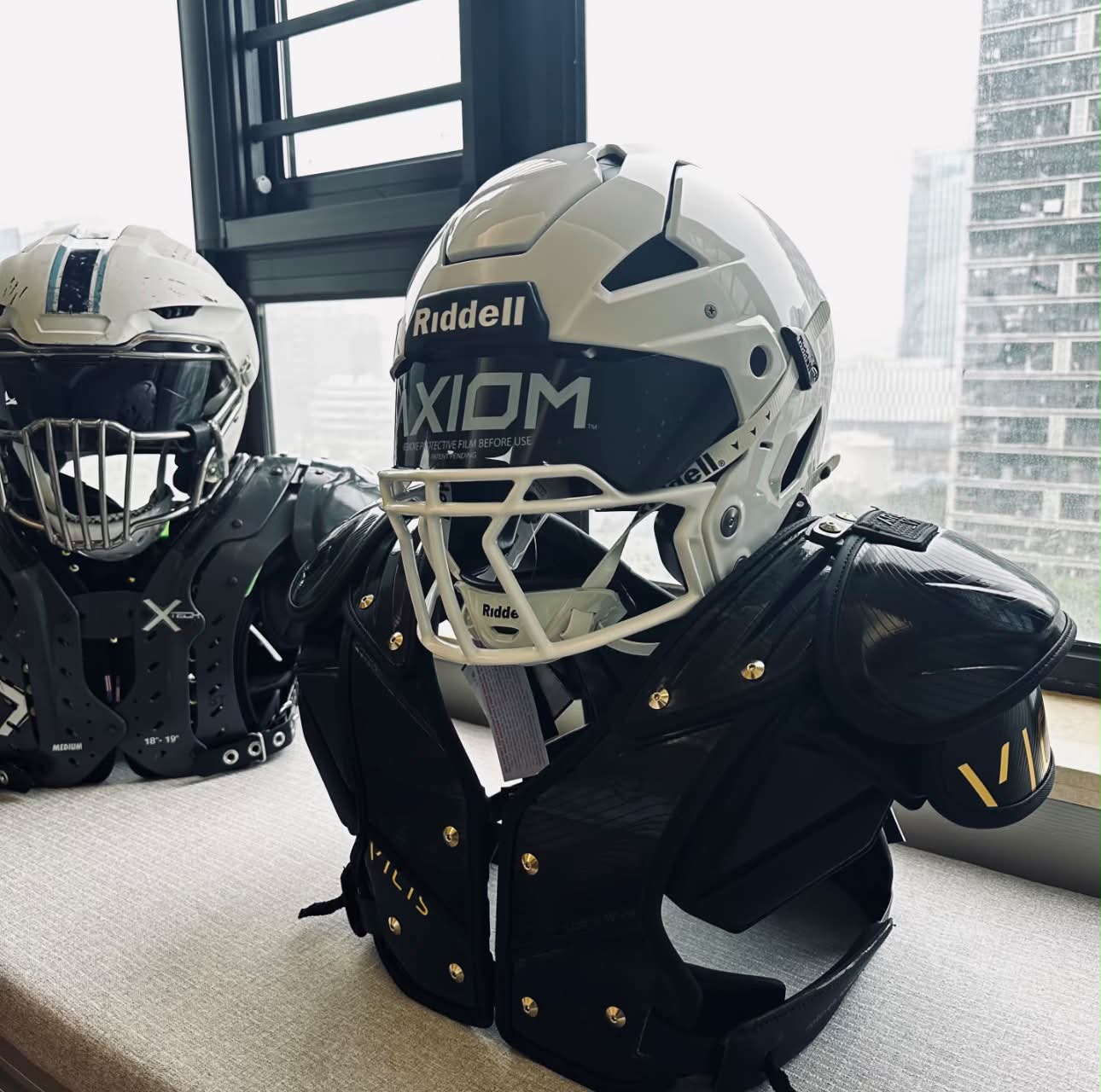 adult speed flex football helmet Riddell SpeedFlex Helmet– Continental Athletic Supply Enduro Riddell SpeedFlex Adult Football Color:Patchwork PYROTECT Shorty Helmet for