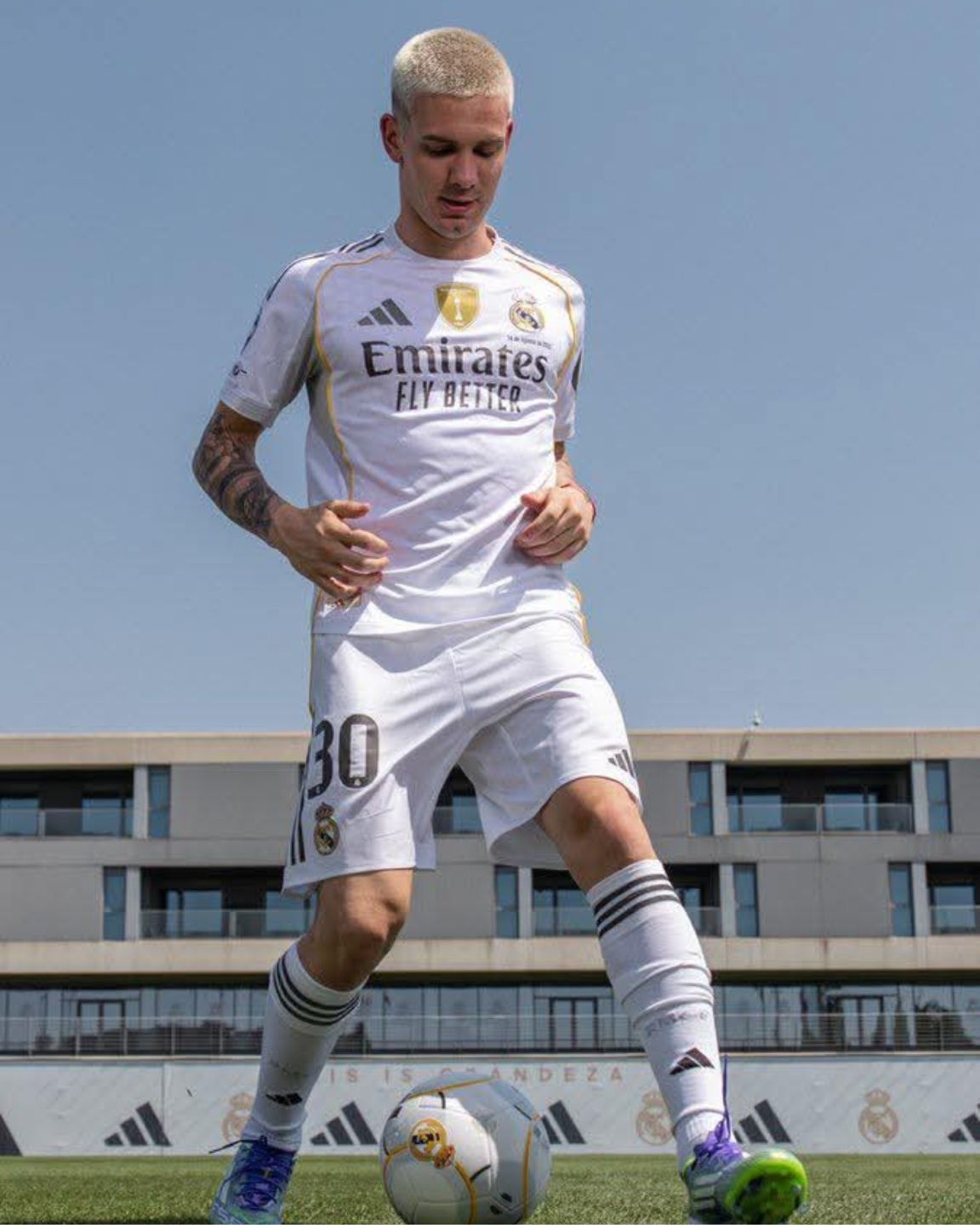🚨 𝐎𝐅𝐅𝐈𝐂𝐈𝐀𝐋: Franco Mastantuono is the new Real Madrid