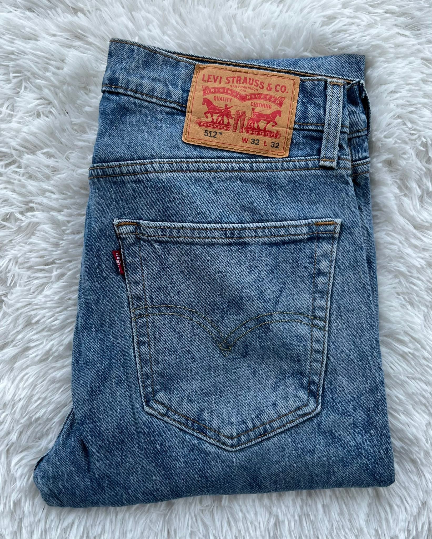 EMRON - Levi’s 512 ยีนยืด China สภาพ : ใหม่ สีเข้ม สไตล์ฟอก สวยครับ เอว ...