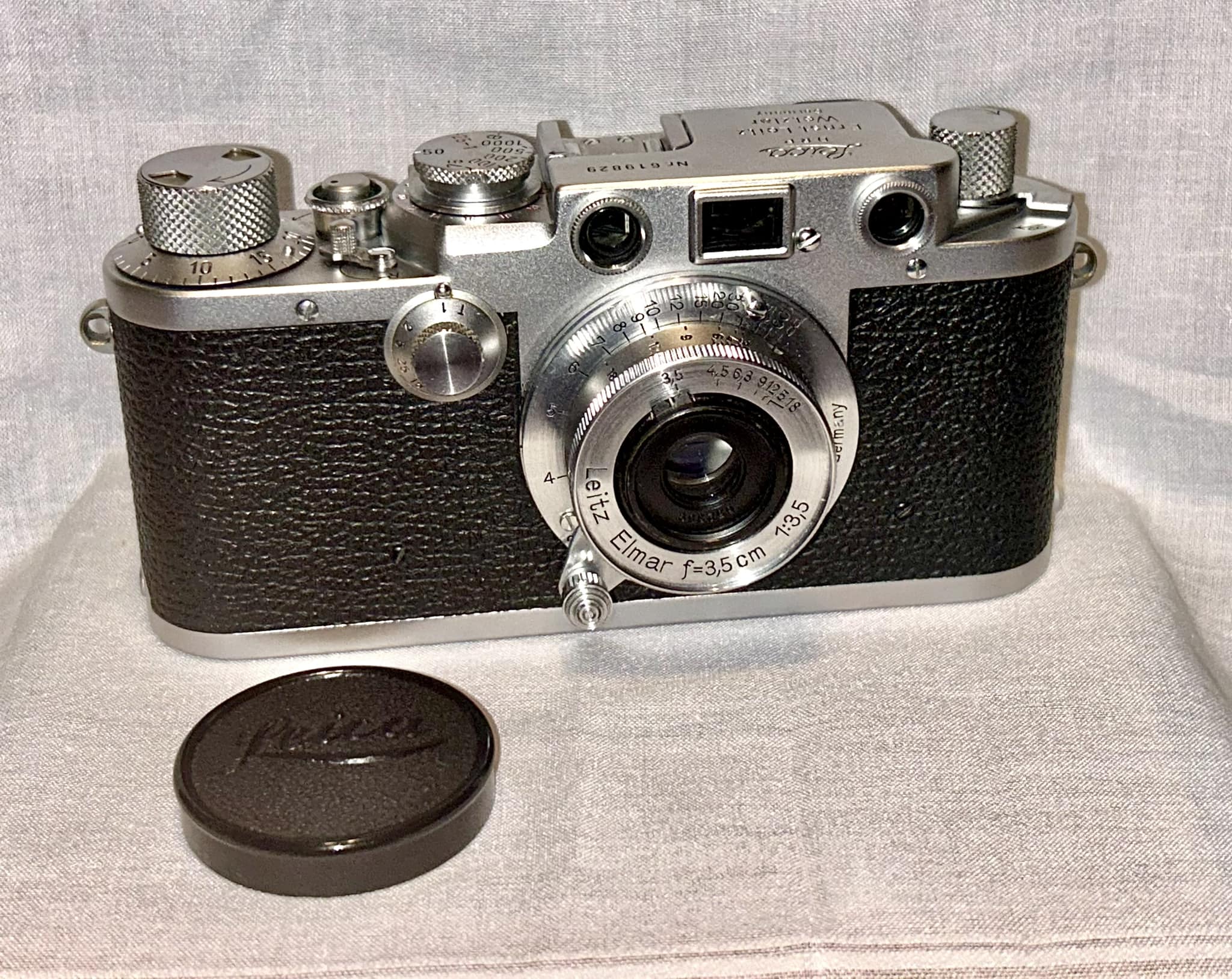What year is Leitz Elmar 5cm f3.5 with serial number 895668?
