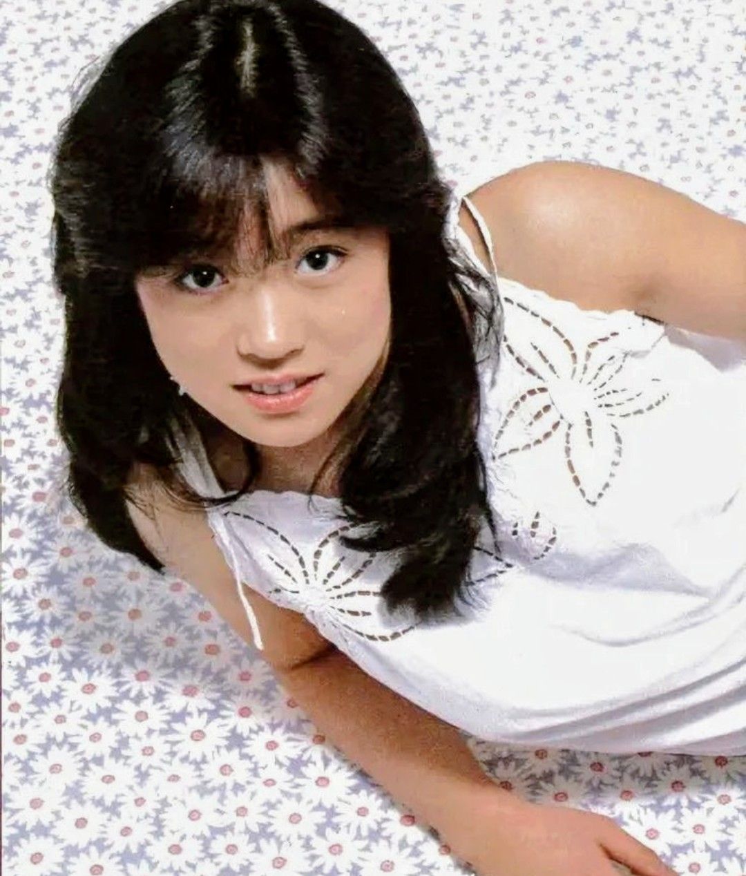 中森明菜 Photo from Akina's 1982 photobook.