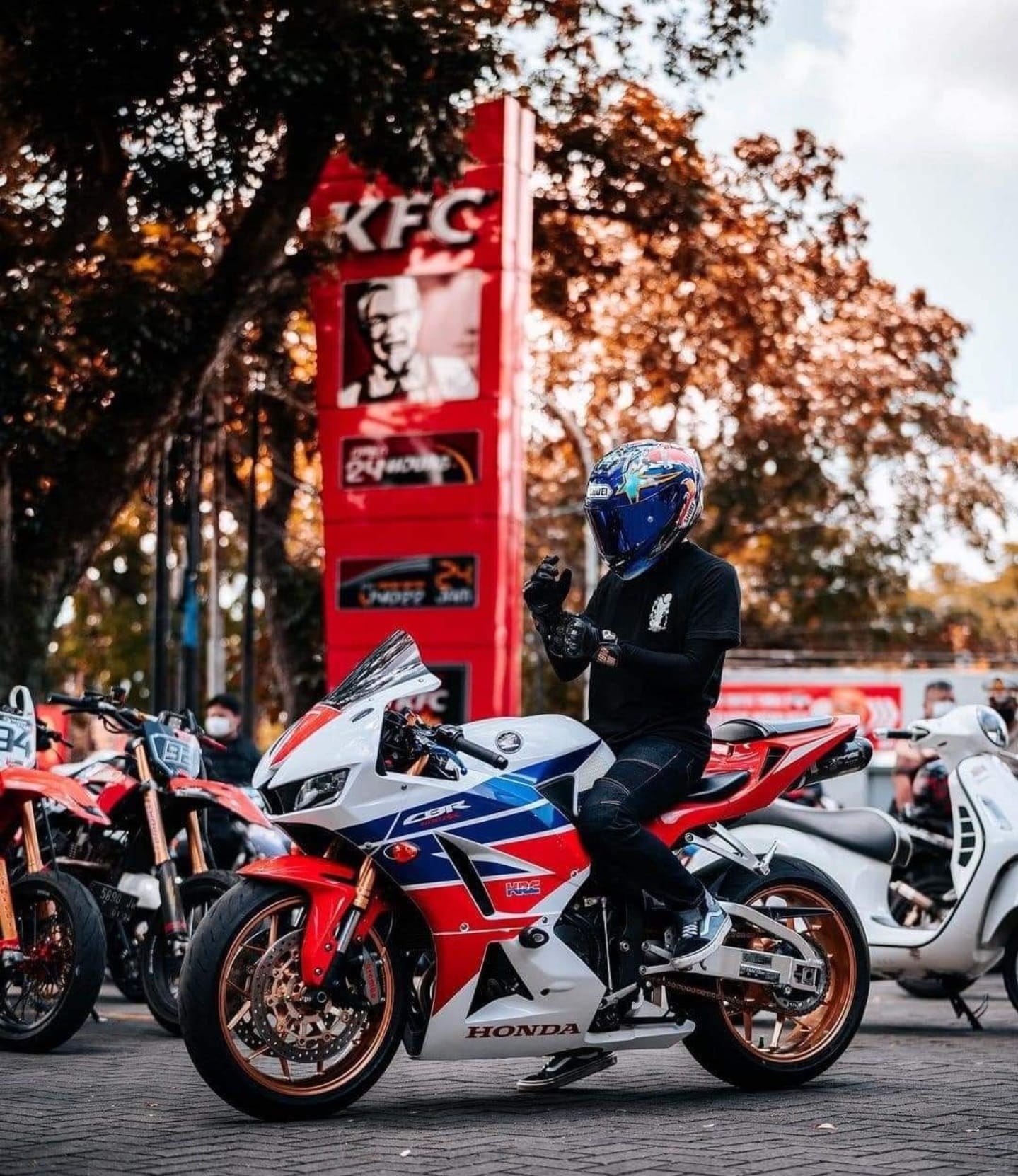 Yamaha R6 . . . #Honda #Kawazaki #Ducati #Yamaha #Suzuki #Haley