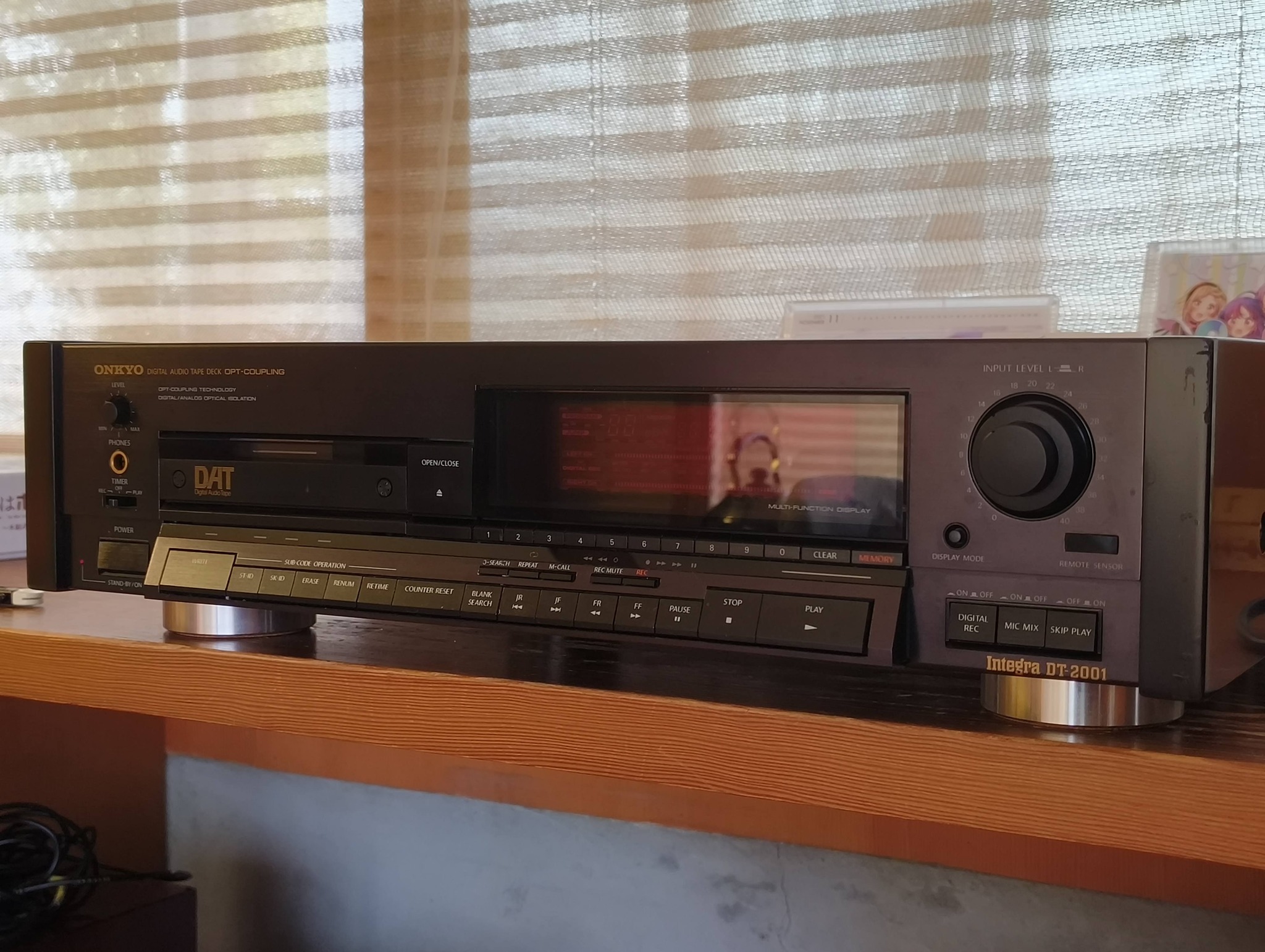 ONKYO Integra DT-2001
